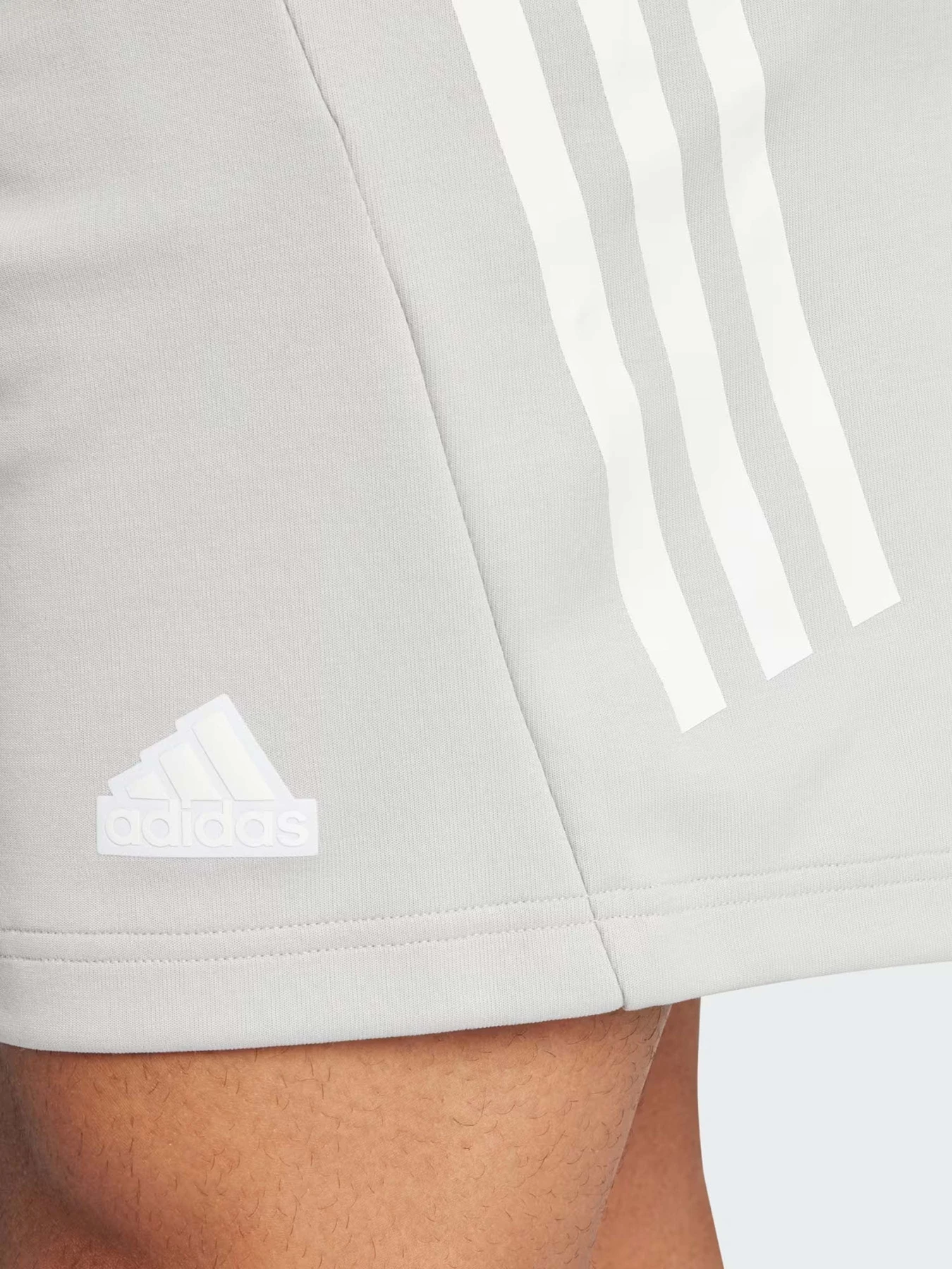 Шорты Adidas FUTURE ICONS 3-STRIPES SPORTSW модель IR9165 Фото