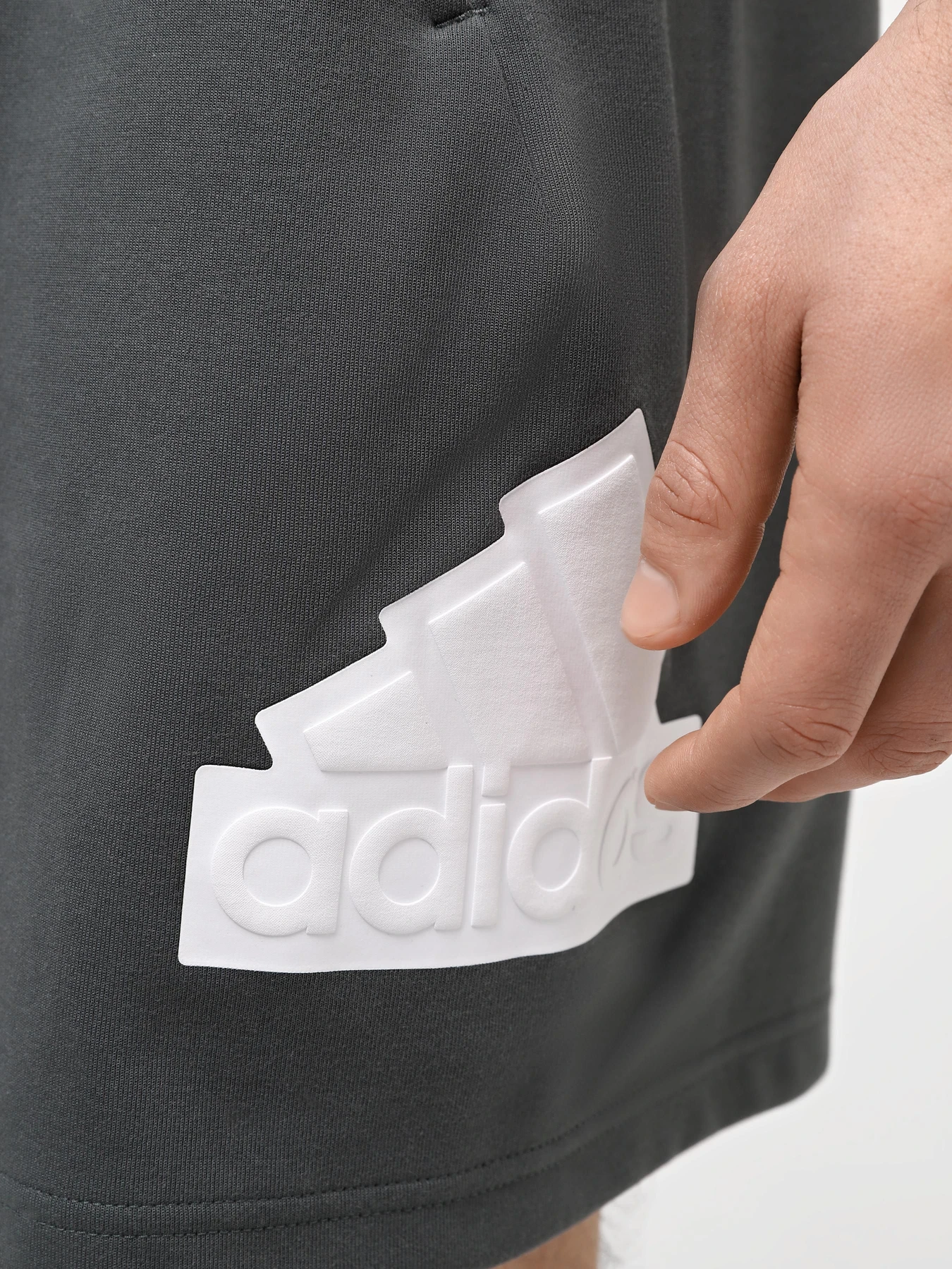 Шорты Adidas FUTURE ICONS BOS модель IR9168 Шорты Adidas FUTURE ICONS BOS модель IR9168 Фото