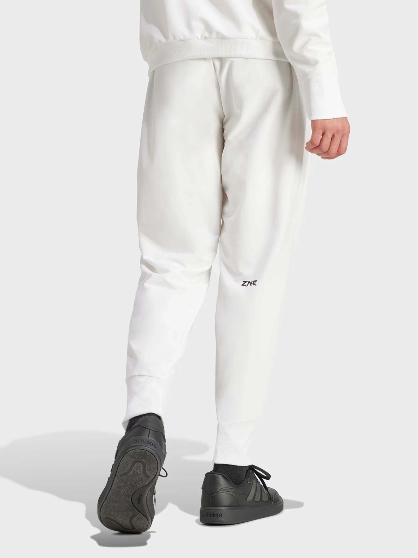 Брюки Adidas Z.N.E. WOVEN модель IN1909 Брюки Adidas Z.N.E. WOVEN модель IN1909 Фото