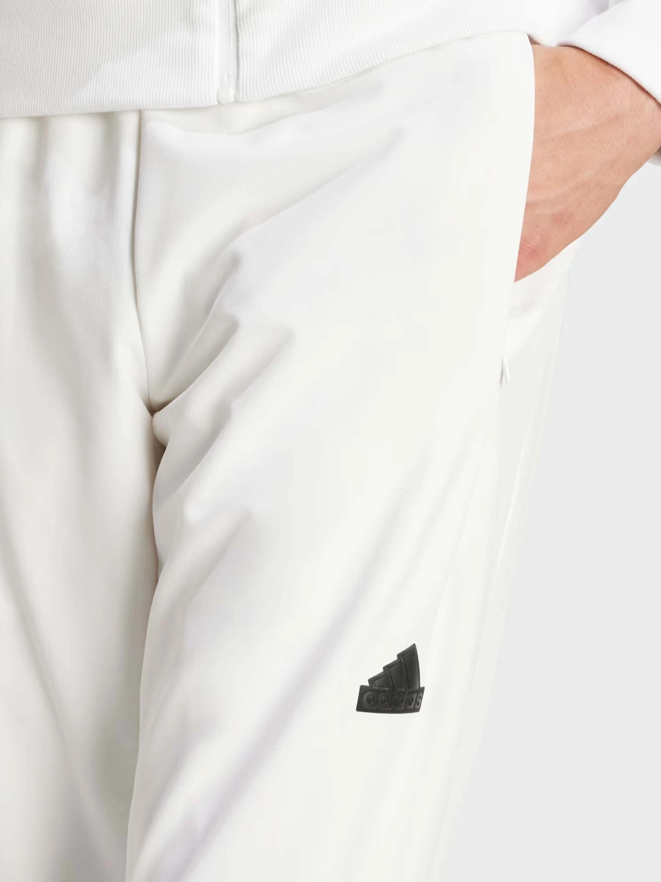 Брюки Adidas Z.N.E. WOVEN модель IN1909 Брюки Adidas Z.N.E. WOVEN модель IN1909 Фото