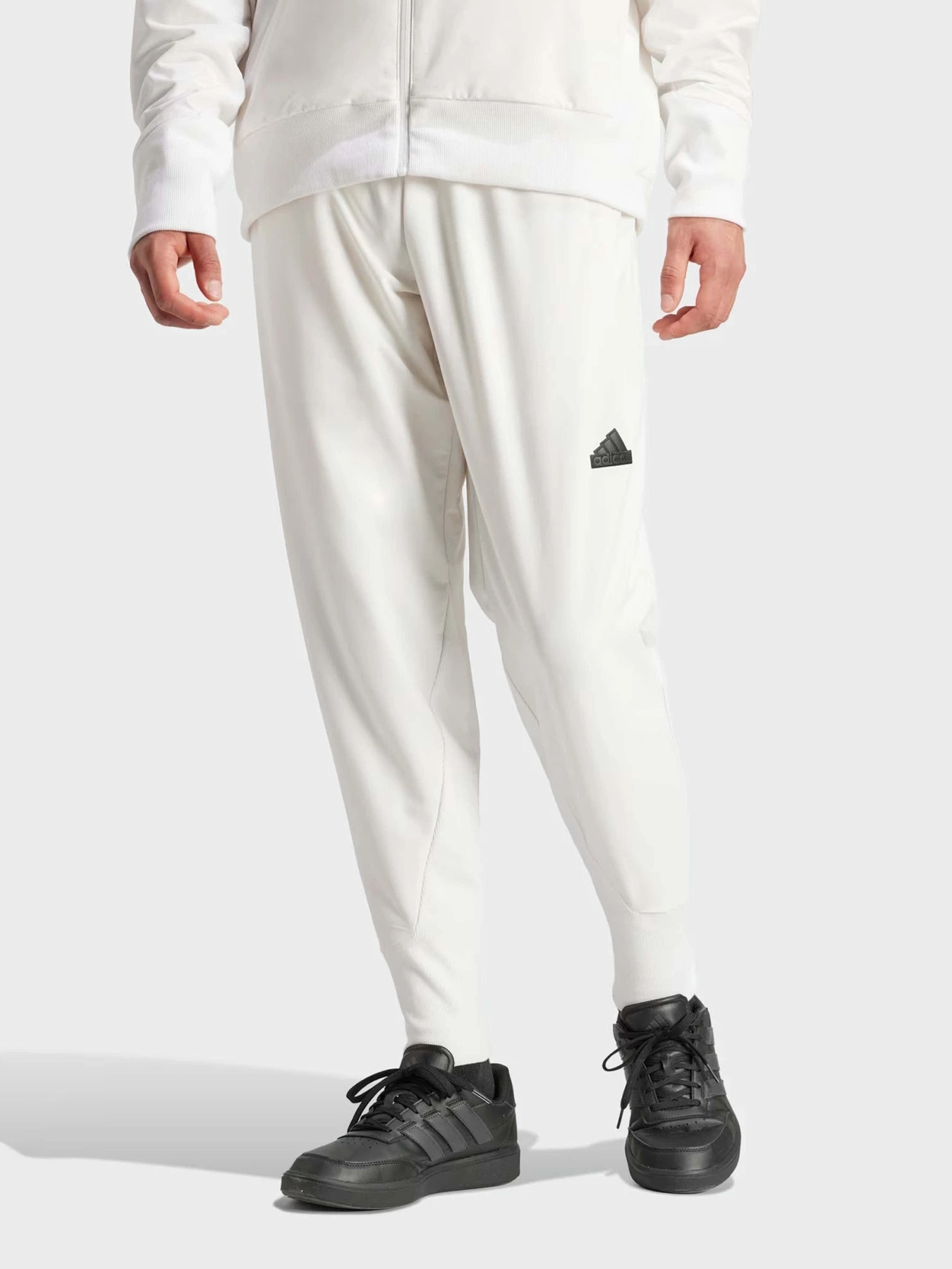 Брюки Adidas Z.N.E. WOVEN модель IN1909 Брюки Adidas Z.N.E. WOVEN модель IN1909 Фото