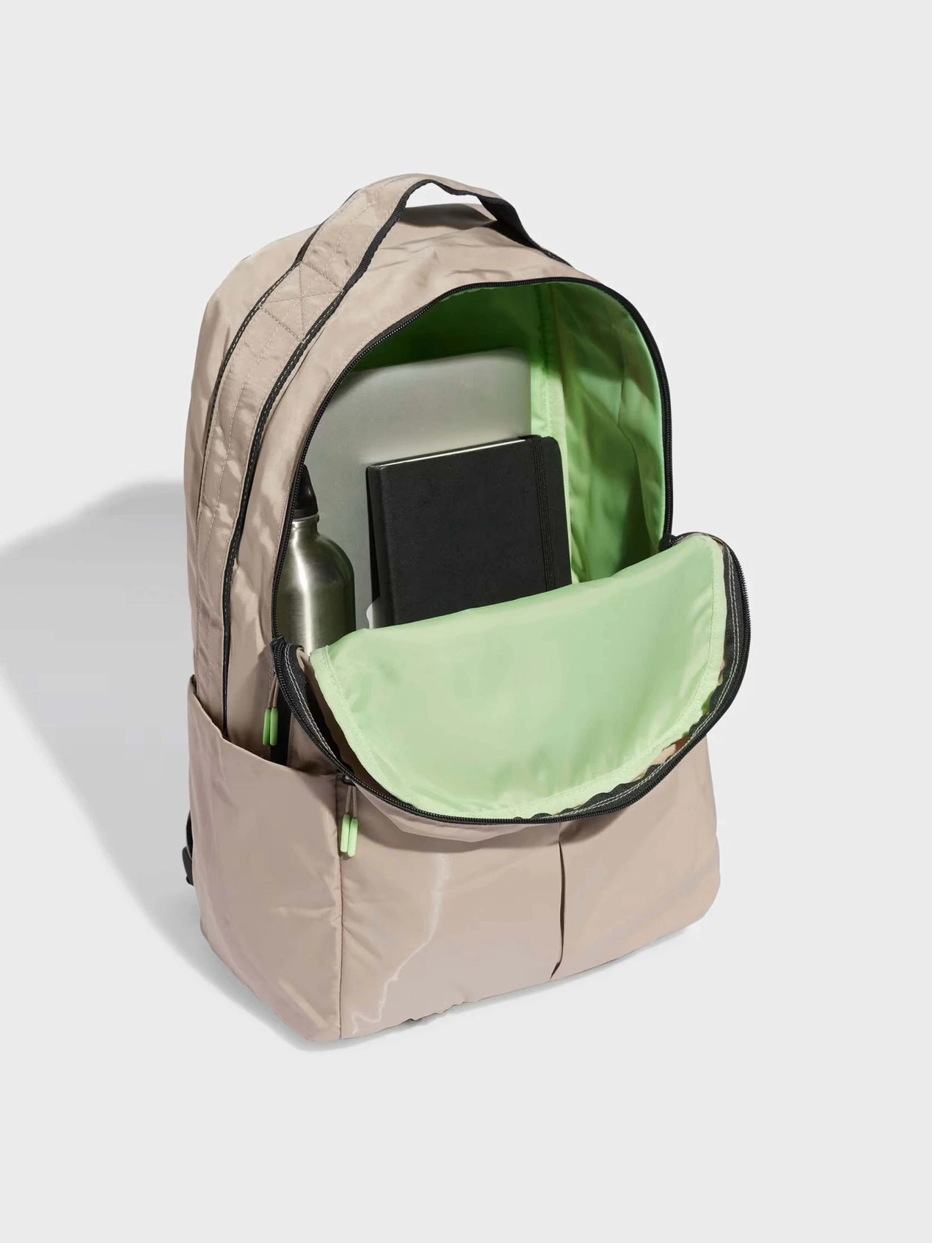 Рюкзаки Adidas YOGA 25L модель IP9194 Рюкзаки Adidas YOGA 25L модель IP9194 Фото