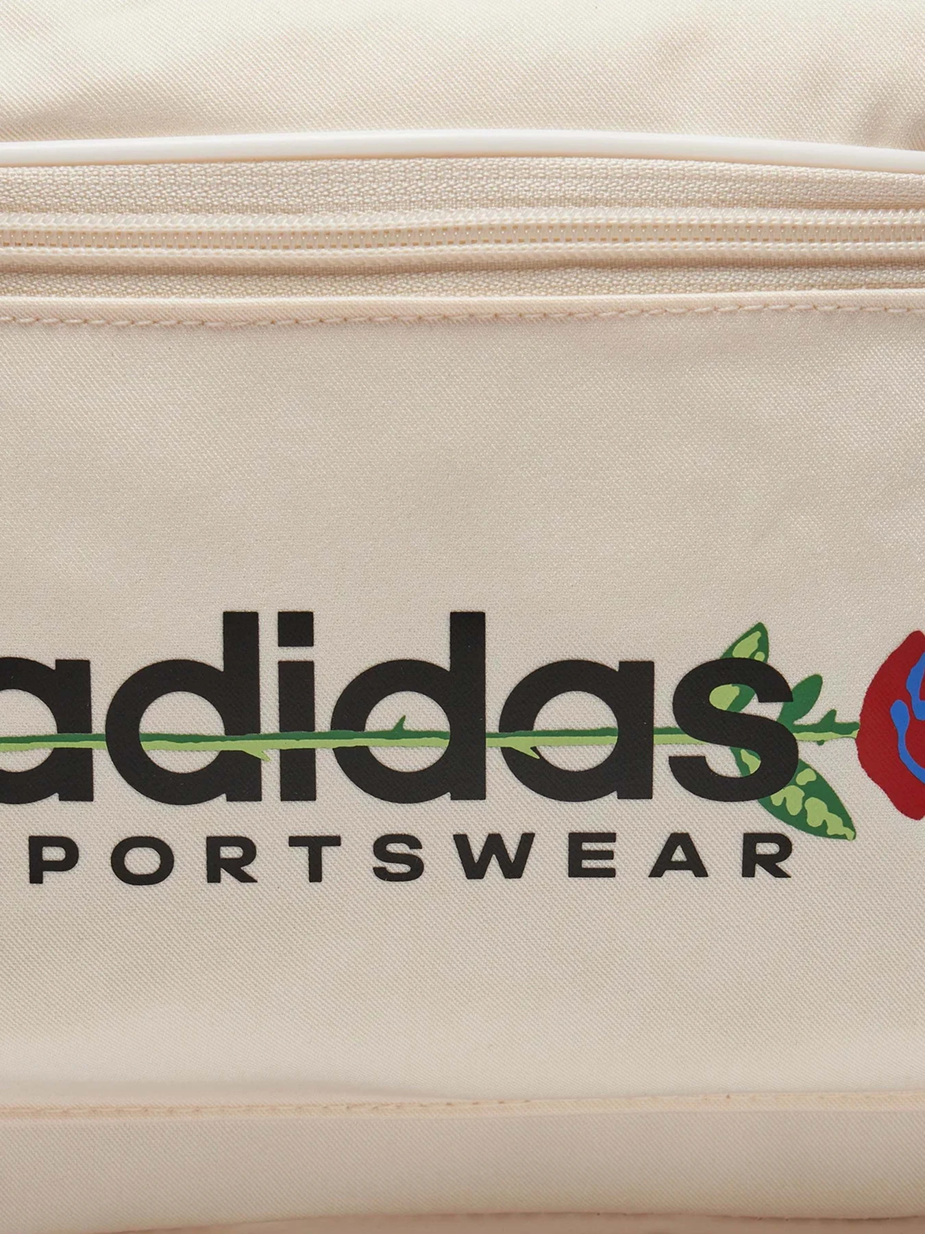 Рюкзаки Adidas FLOWER 20L модель IR8647 Рюкзаки Adidas FLOWER 20L модель IR8647 Фото
