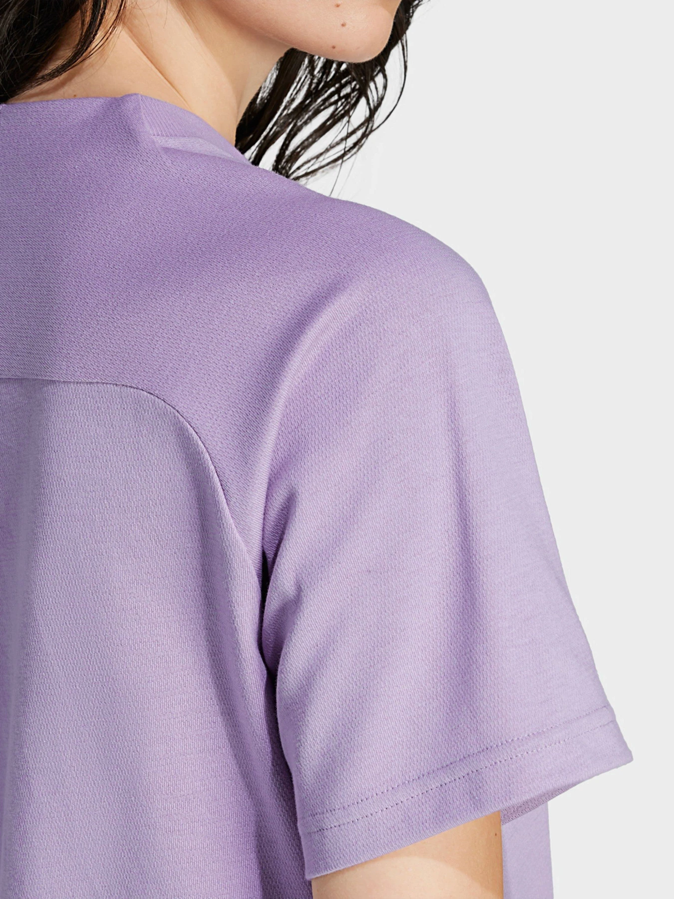 Футболки и поло Adidas Z.N.E. SPORTSWEAR модель IP1553 Футболки и поло Adidas Z.N.E. SPORTSWEAR модель IP1553 Фото