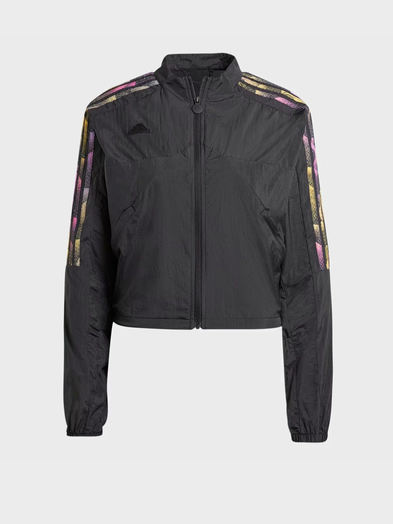 Куртки и дубленки Adidas TIRO CUT 3-STRIPES SUMMER WOVE модель IQ4818 Куртки и дубленки Adidas TIRO CUT 3-STRIPES SUMMER WOVE модель IQ4818 Фото