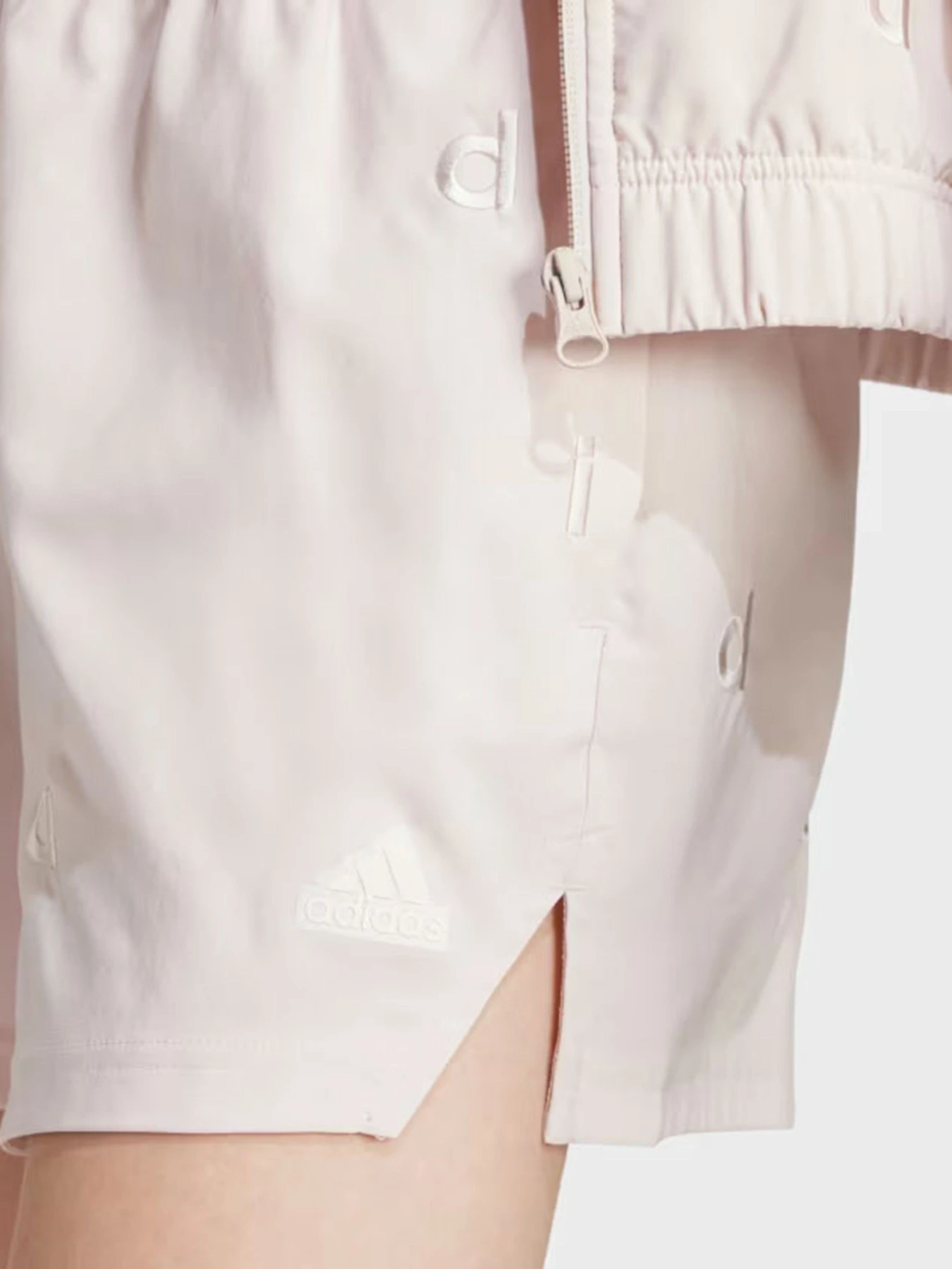 Шорты Adidas EMBROIDERY WOVEN LOOSE модель IW8732 Фото