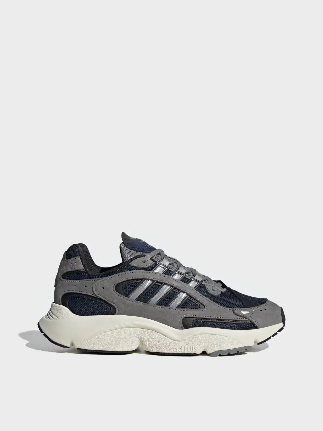 Кроссовки Adidas OZMILLEN модель ID5718 Кроссовки Adidas OZMILLEN модель ID5718 Фото
