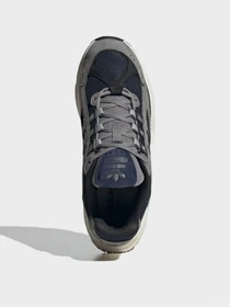 Кроссовки Adidas OZMILLEN модель ID5718 Фото