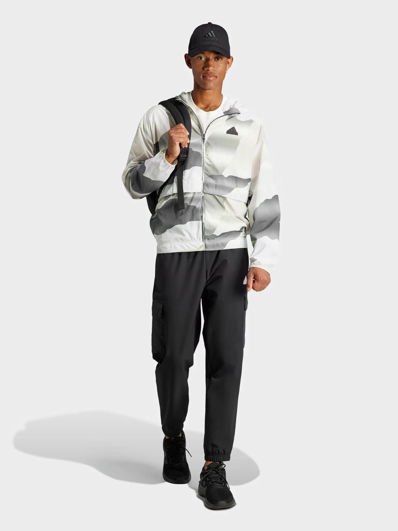 Куртки и дубленки Adidas CITY ESCAPE модель IN3707 Фото