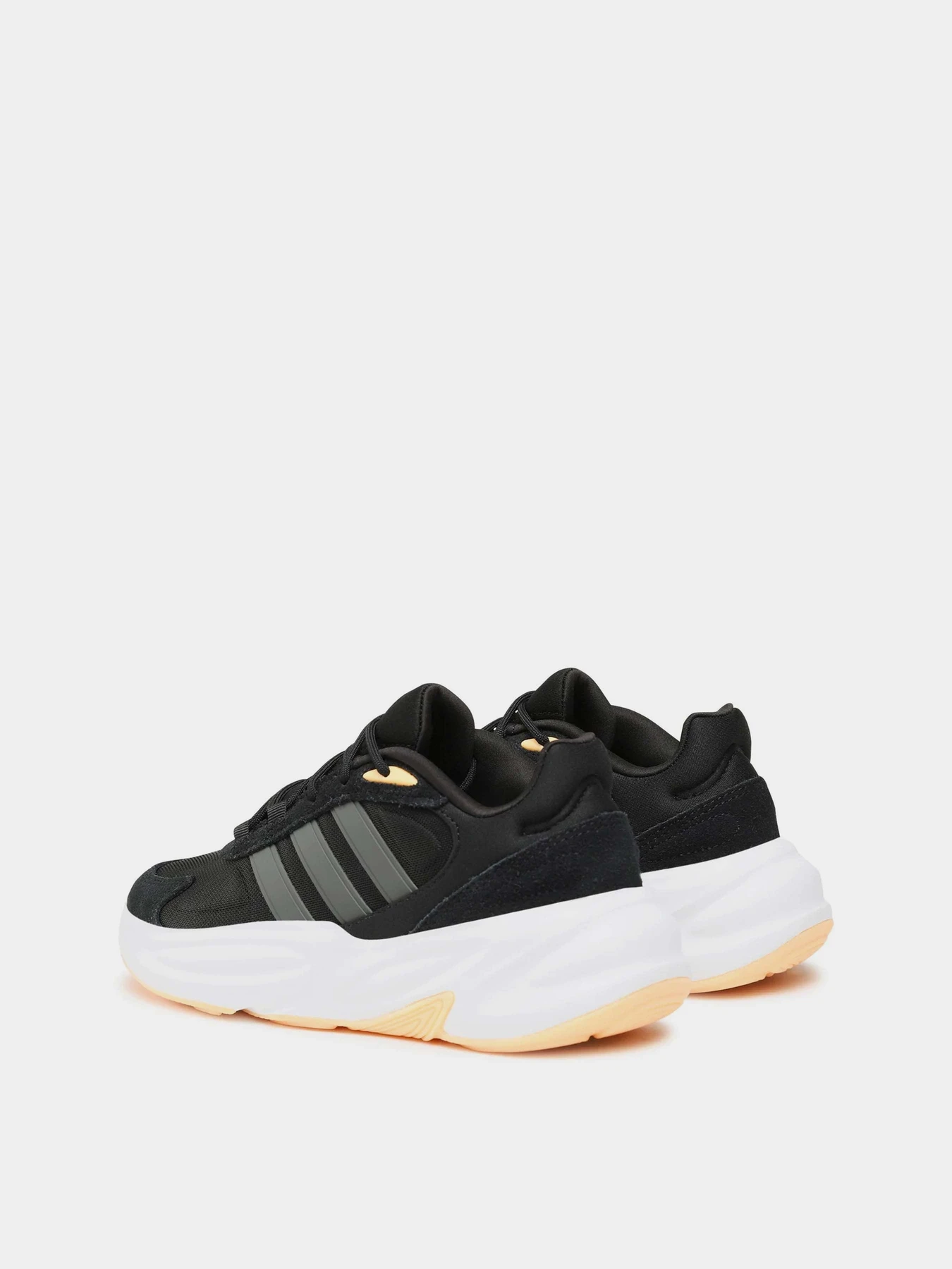 Кроссовки Adidas OZELLE модель IG9796 Кроссовки Adidas OZELLE модель IG9796 Фото