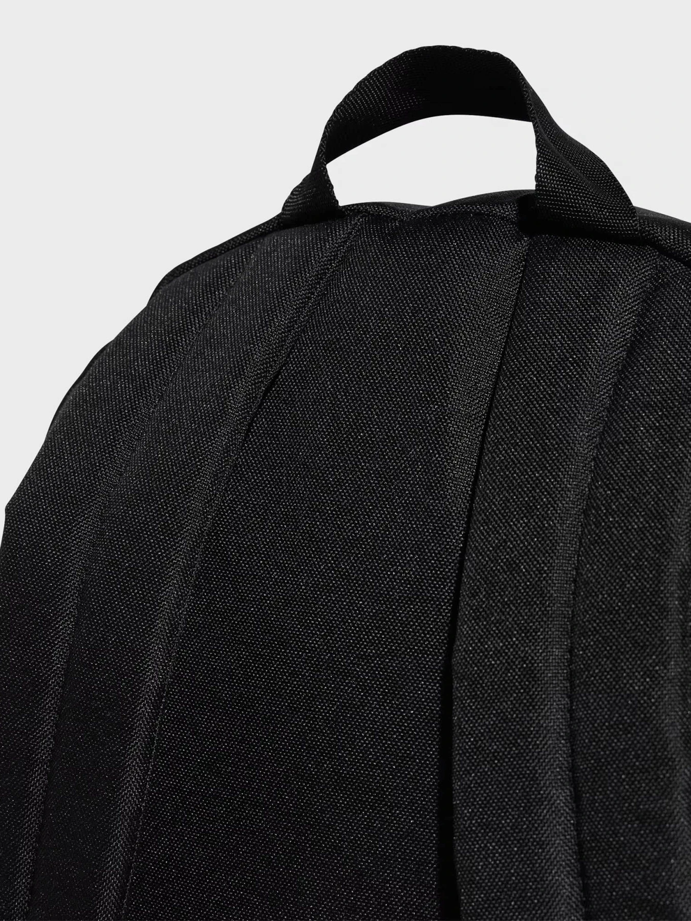 Рюкзаки Adidas ESSENTIALS 27.7L модель IZ1895 Рюкзаки Adidas ESSENTIALS 27.7L модель IZ1895 Фото