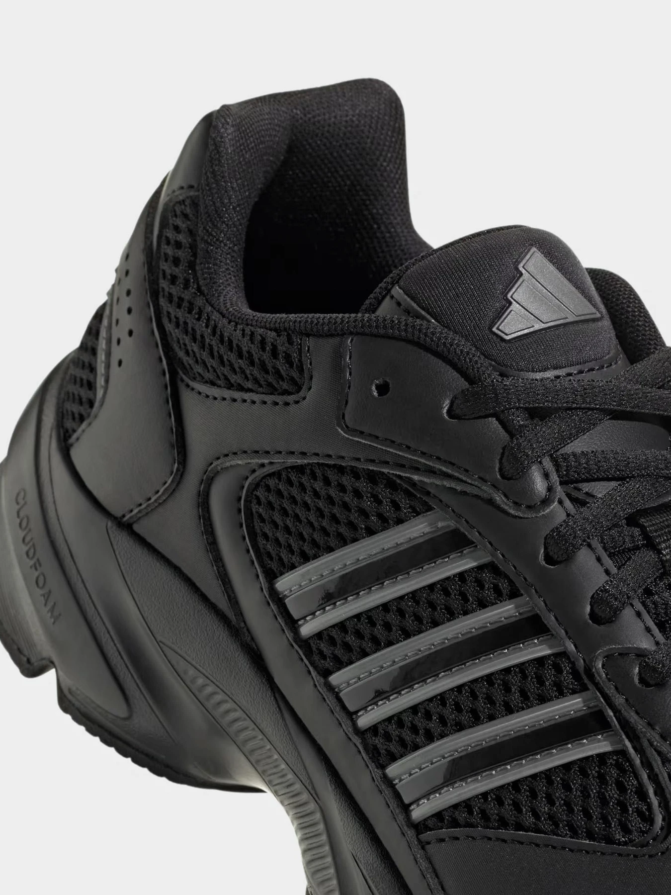 Кросівки Adidas CRAZYCHAOS 2000 модель IH0307 Кросівки Adidas CRAZYCHAOS 2000 модель IH0307 Фото