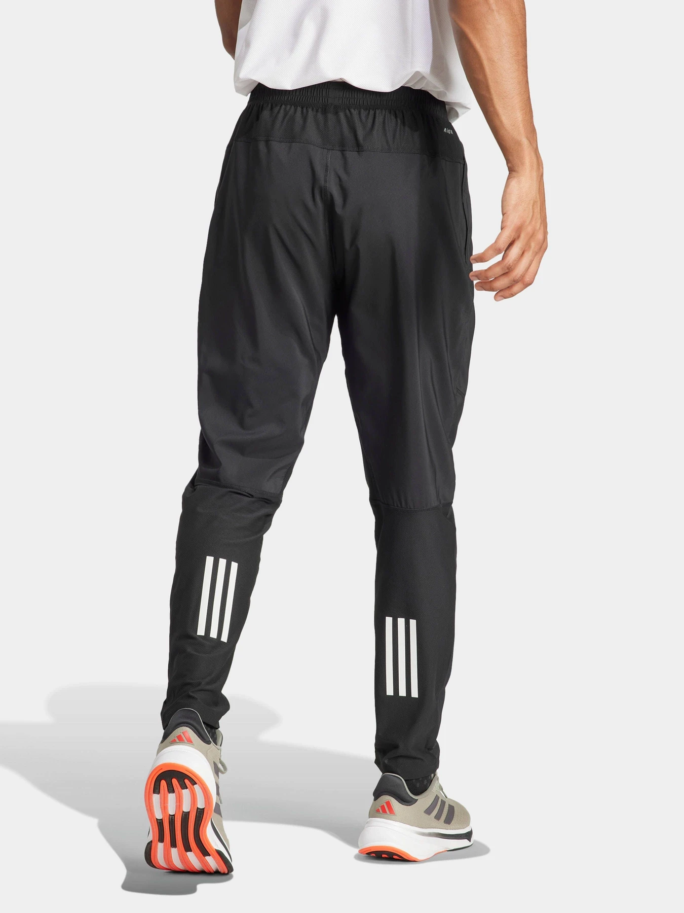 Брюки Adidas OWN THE RUN PERFORMANCE модель IK5024 Брюки Adidas OWN THE RUN PERFORMANCE модель IK5024 Фото