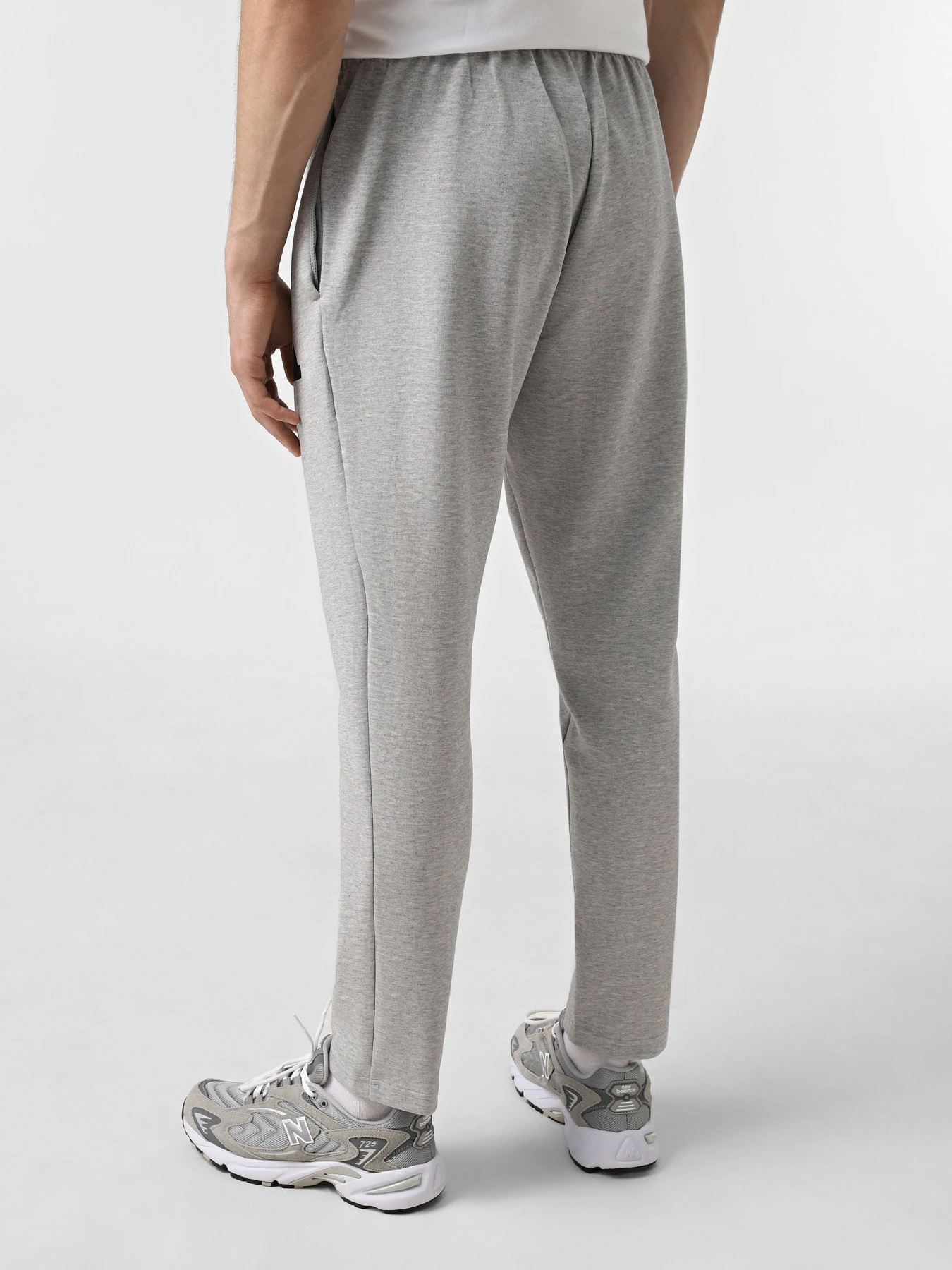 Брюки Adidas FI DOUBLEKNIT модель IW8599 Брюки Adidas FI DOUBLEKNIT модель IW8599 Фото