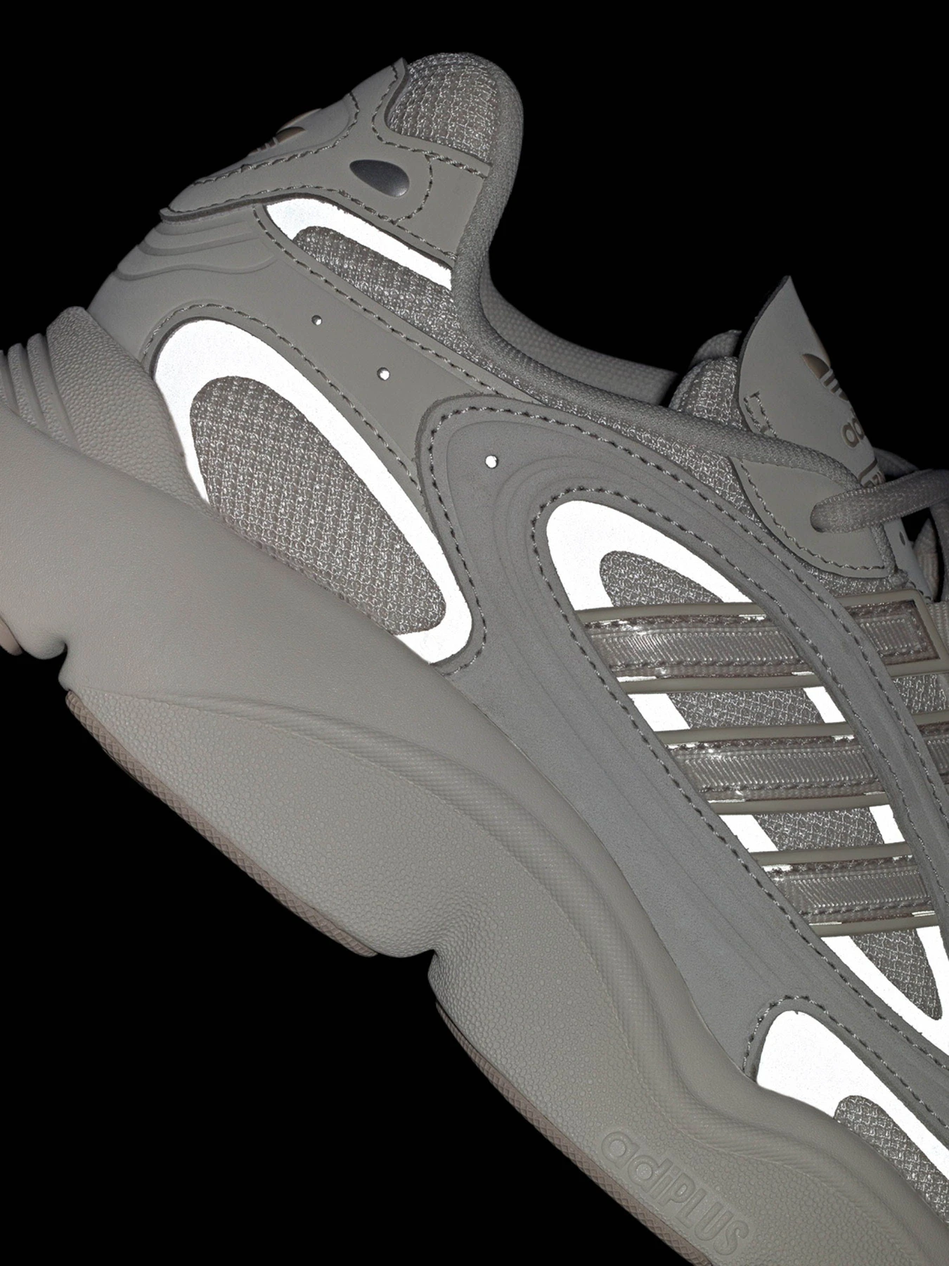 Кроссовки Adidas OZMILLEN ORIGINALS модель IF9597 Фото