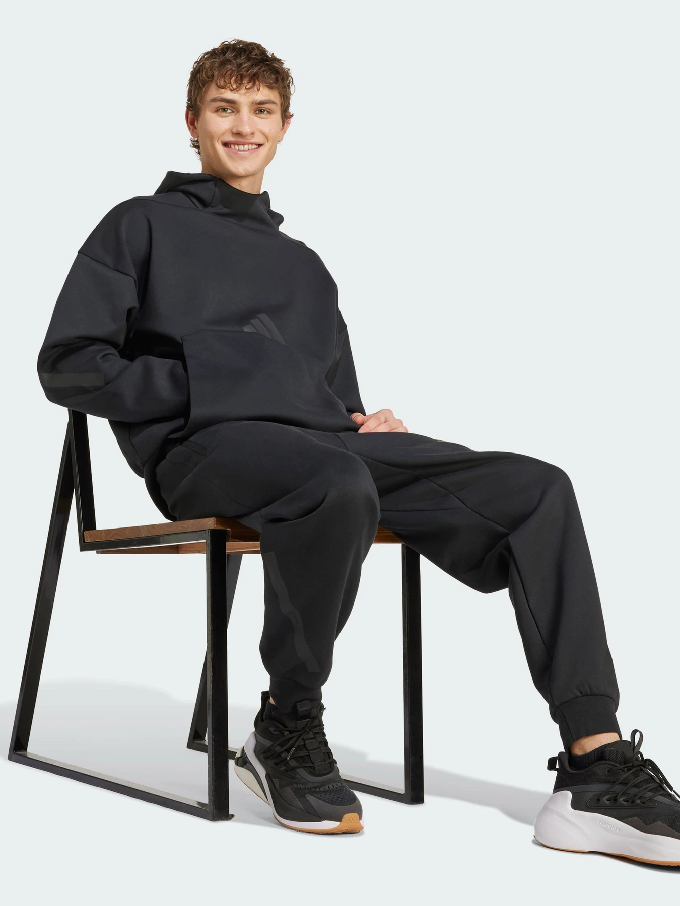 Брюки Adidas Z.N.E. SPORTSWEAR модель JD9599 Брюки Adidas Z.N.E. SPORTSWEAR модель JD9599 Фото