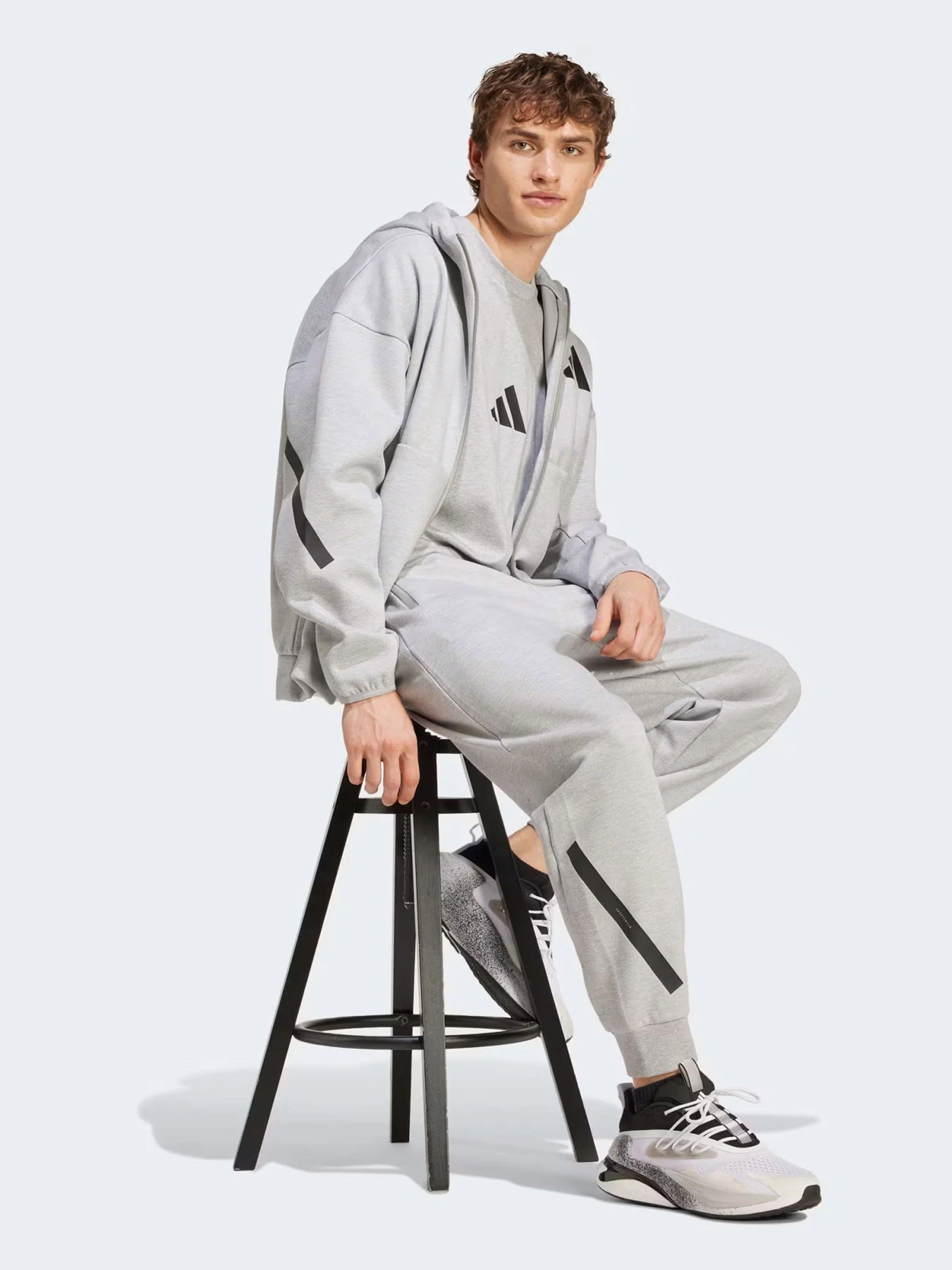 Худі та світшоти Adidas Z.N.E. FULL-ZIP HOODED TRACK модель JF2450 Фото