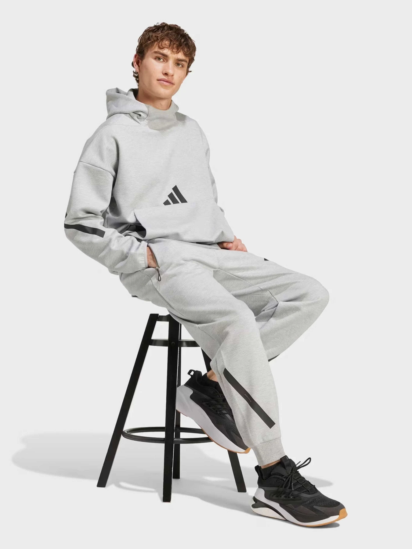 Брюки Adidas Z.N.E. модель JF2446 Брюки Adidas Z.N.E. модель JF2446 Фото