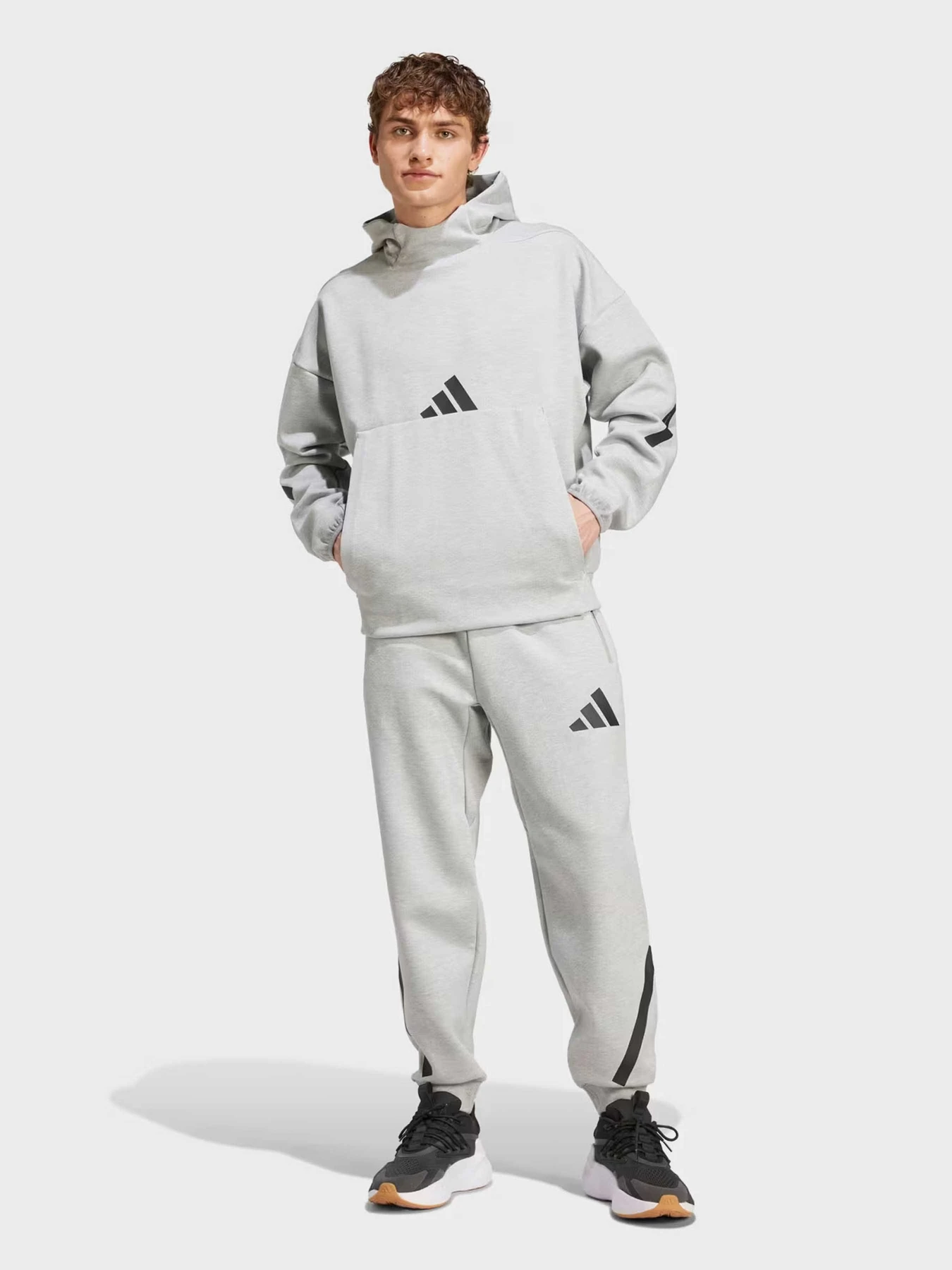 Брюки Adidas Z.N.E. модель JF2446 Брюки Adidas Z.N.E. модель JF2446 Фото