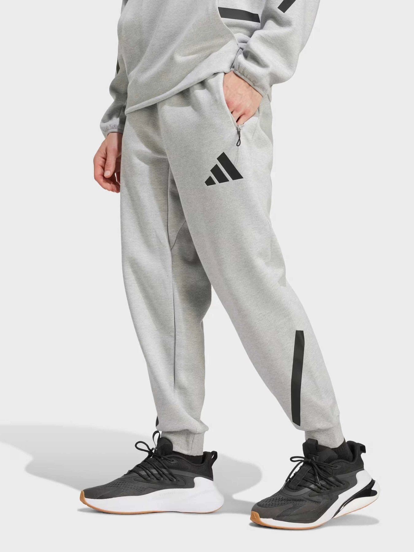 Брюки Adidas Z.N.E. модель JF2446 Брюки Adidas Z.N.E. модель JF2446 Фото