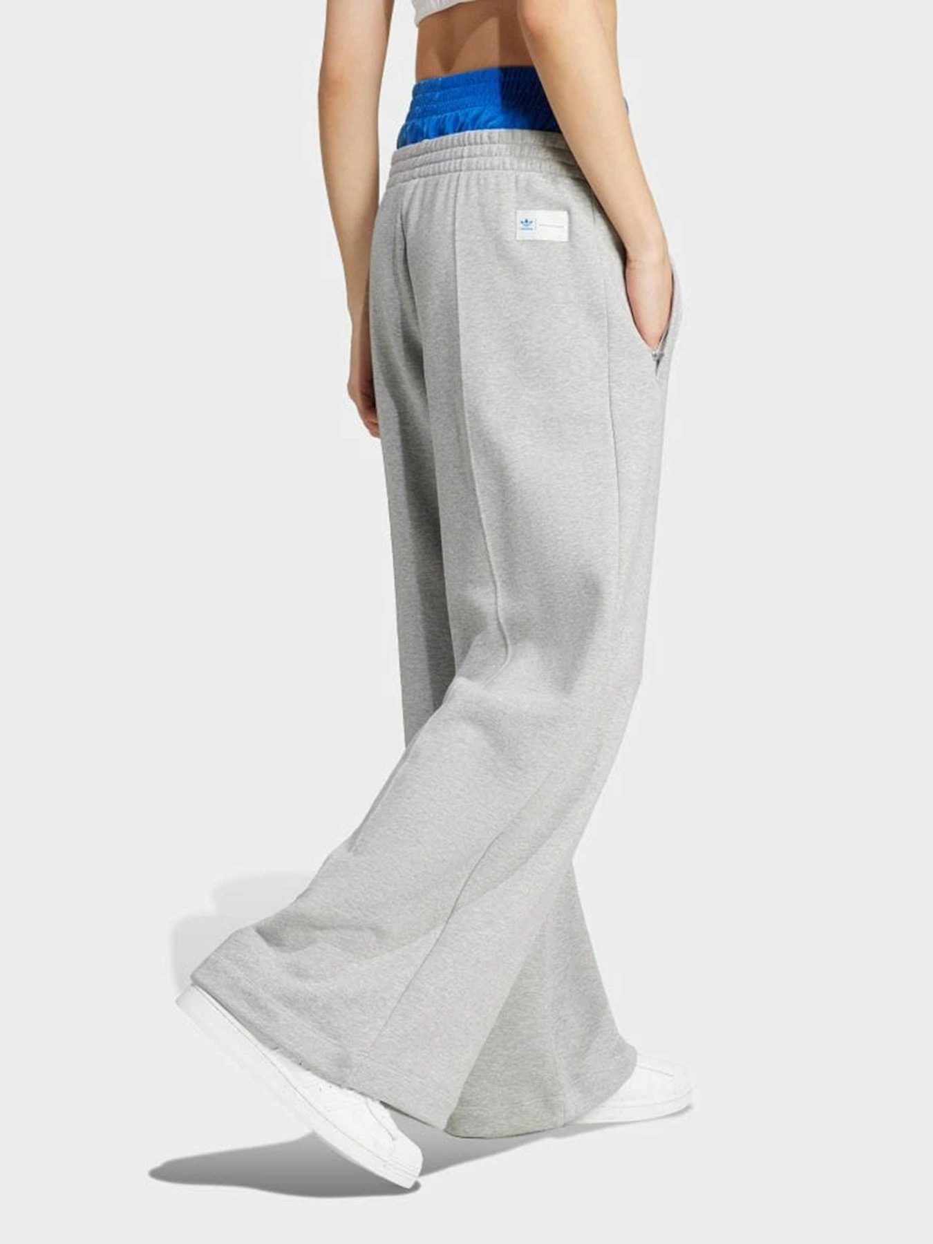 Брюки Adidas Х KSENIASCHNAIDER 2-IN-1 TRACK модель IW5670 Брюки Adidas Х KSENIASCHNAIDER 2-IN-1 TRACK модель IW5670 Фото
