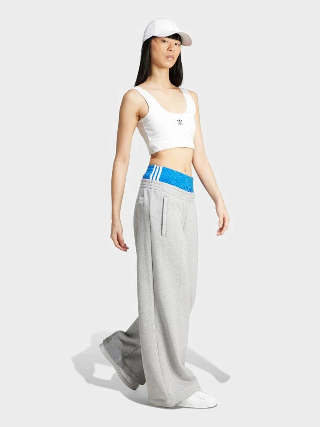Брюки Adidas Х KSENIASCHNAIDER 2-IN-1 TRACK модель IW5670 Брюки Adidas Х KSENIASCHNAIDER 2-IN-1 TRACK модель IW5670 Фото