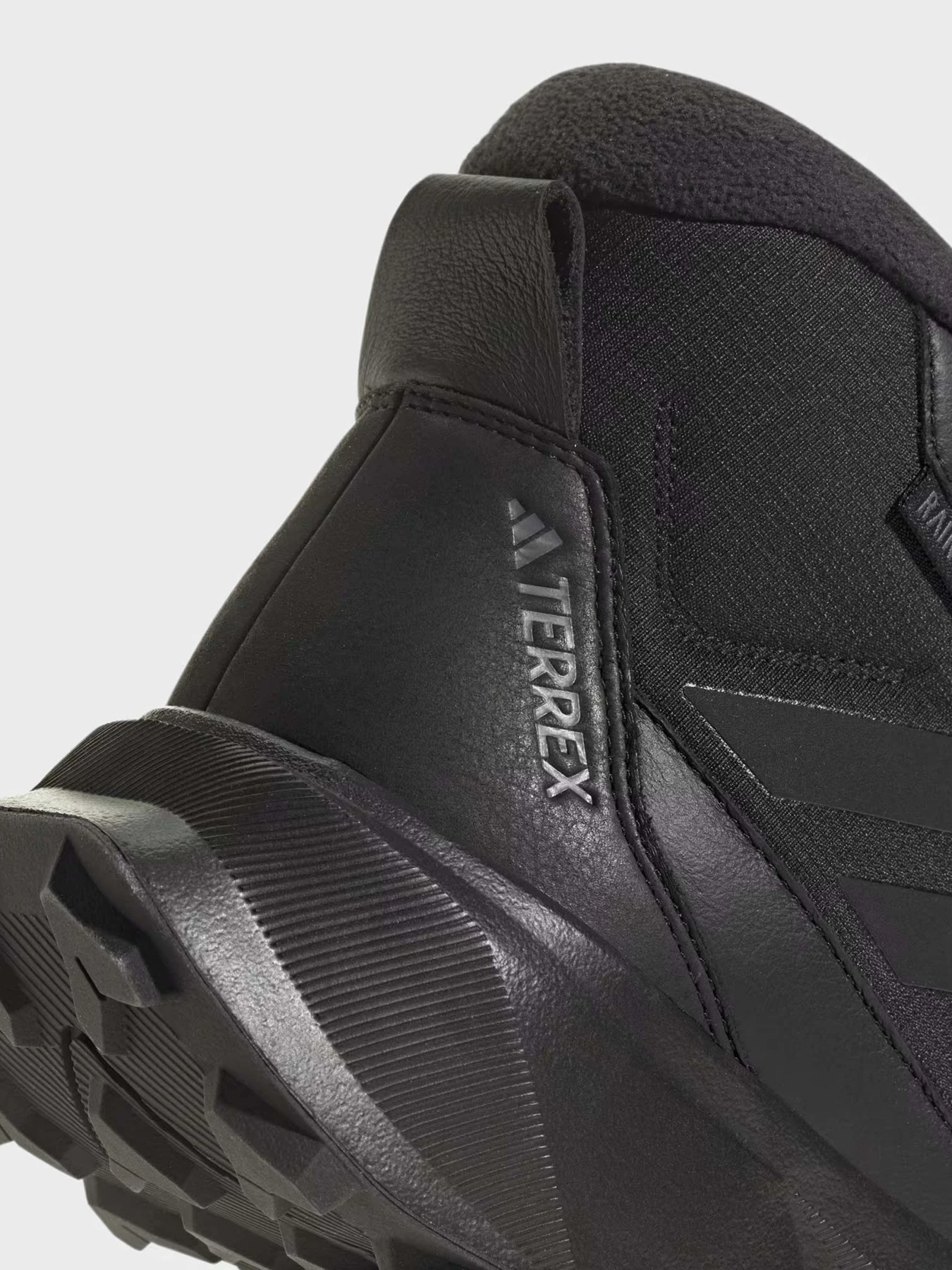 Черевики та чоботи Adidas TERREX WINTER LEATHER MID CUT модель ID2859 Фото