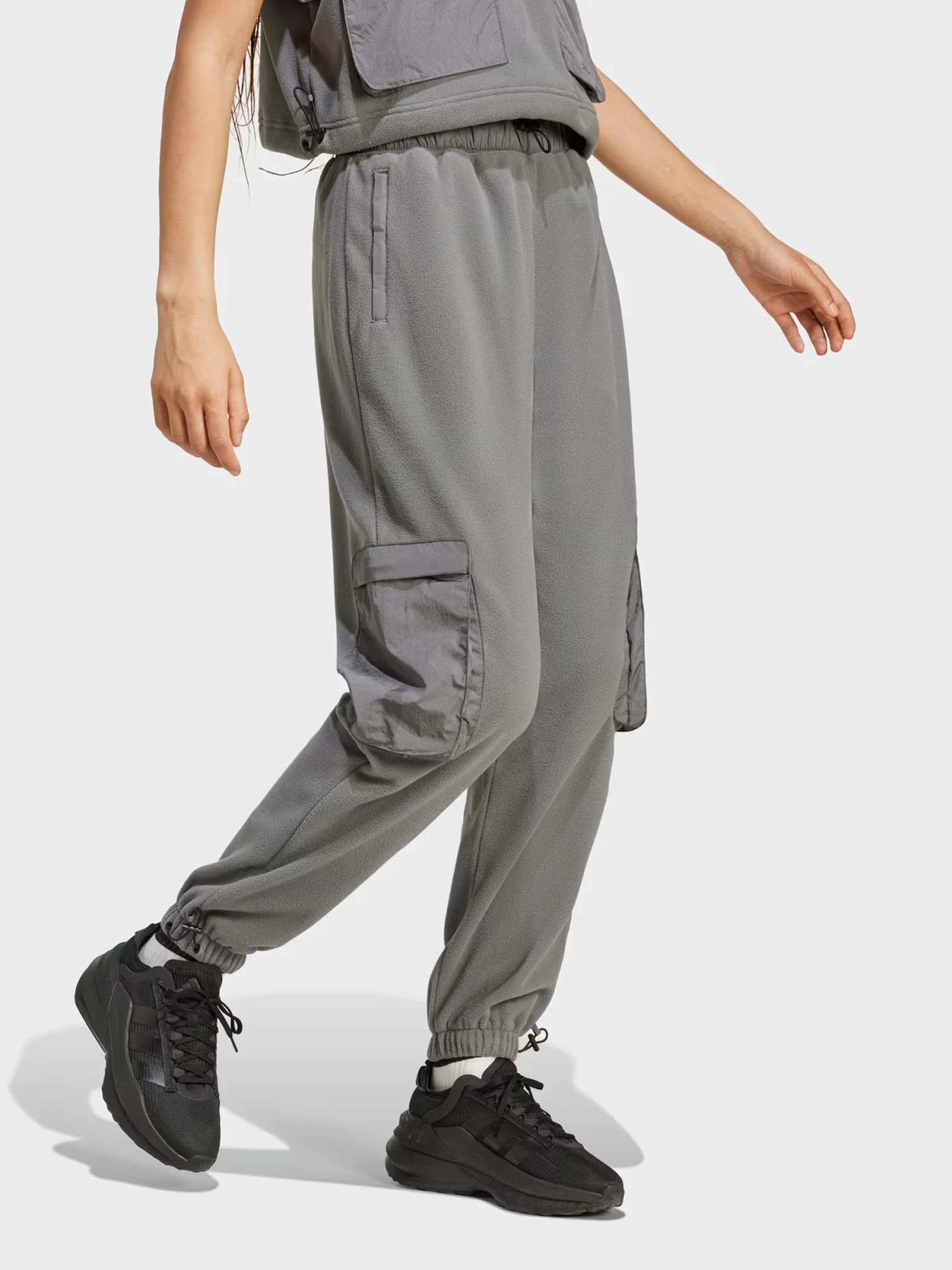 Брюки Adidas CITY ESCAPE POLAR SPORTSWEAR модель IW5221 Фото