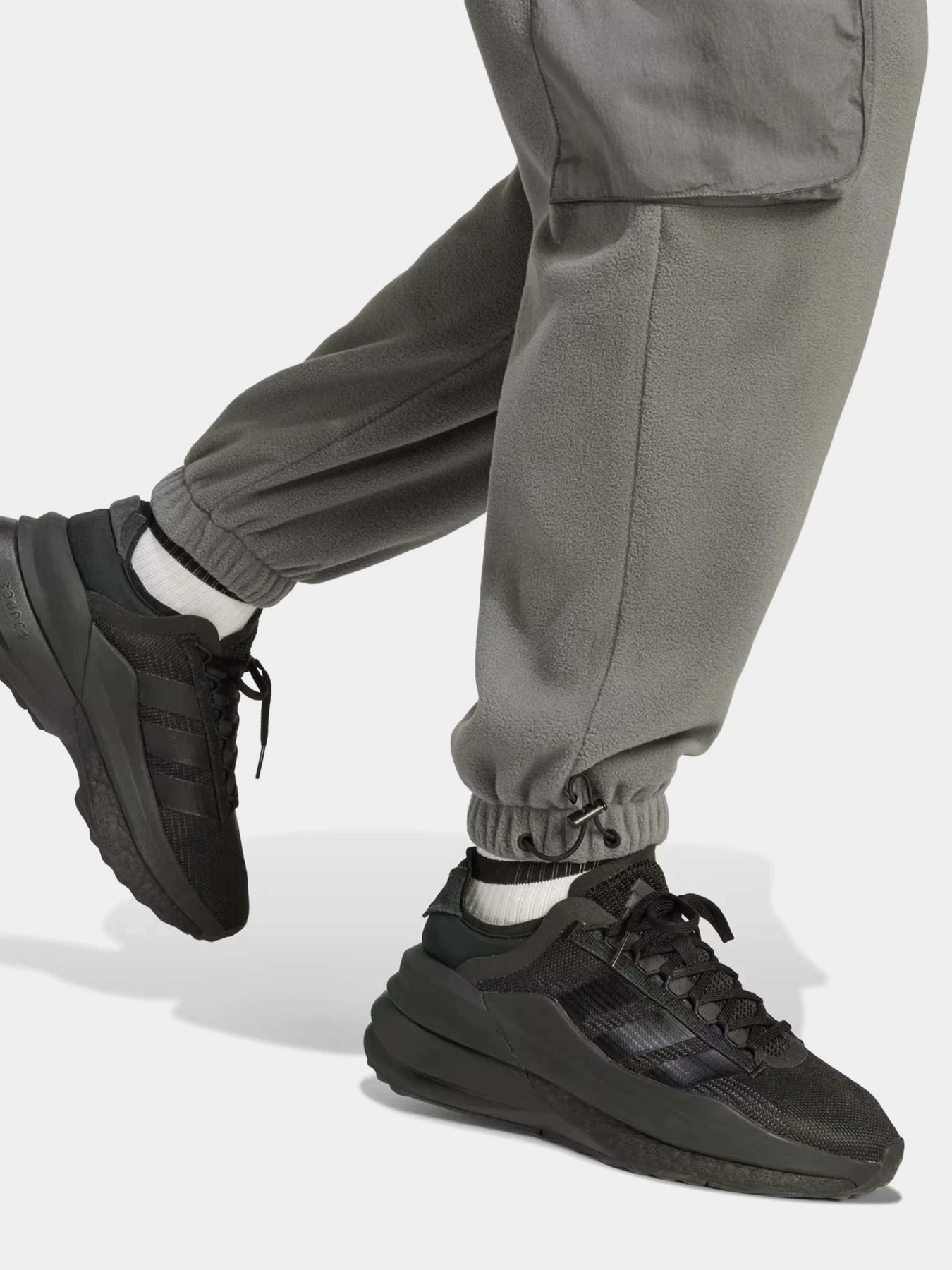 Брюки Adidas CITY ESCAPE POLAR SPORTSWEAR модель IW5221 Фото