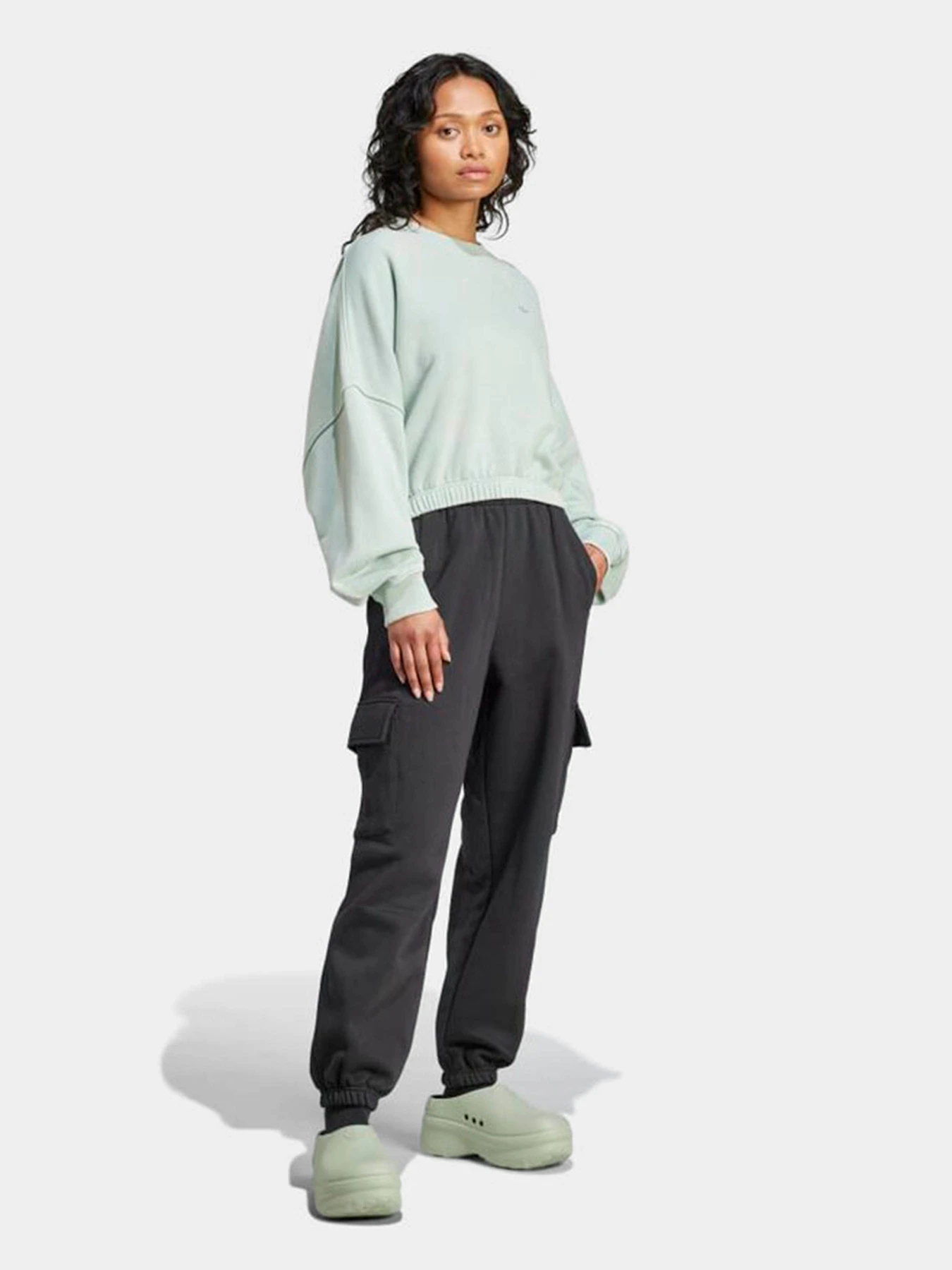 Худи и свитшоты Adidas PREMIUM ESSENTIALS WASHED OVER модель IY7396 Худи и свитшоты Adidas PREMIUM ESSENTIALS WASHED OVER модель IY7396 Фото