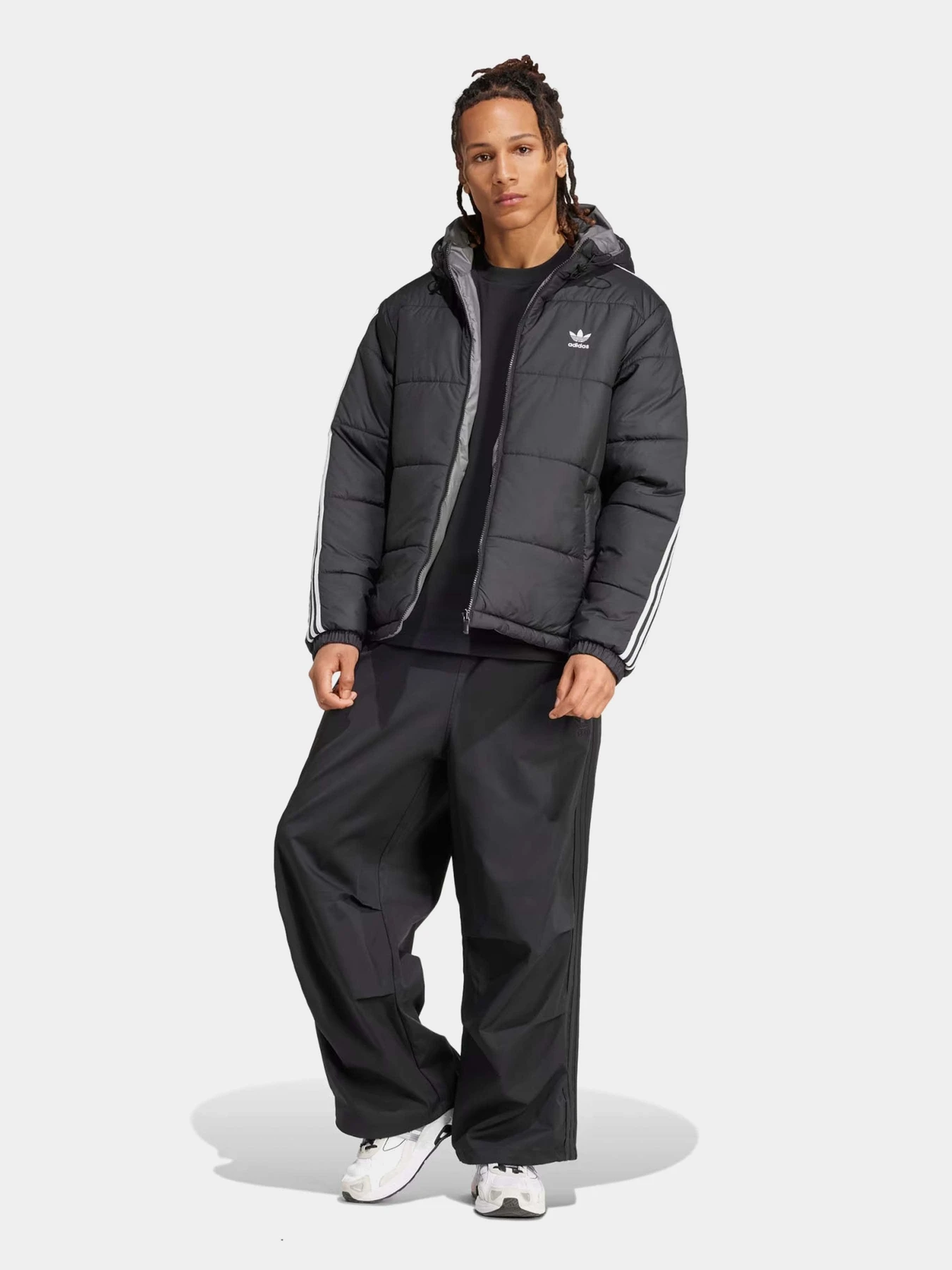 Куртки и дубленки Adidas ORIGINALS ADICOLOR REVERSIBLE модель JD9071 Фото