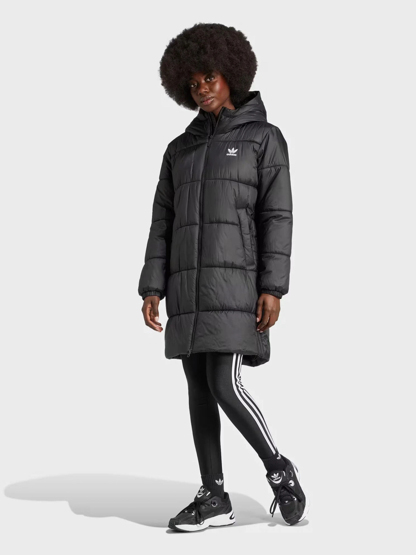 Куртки и дубленки Adidas ORIGINALS LONG PUFFER модель IW5858 Фото