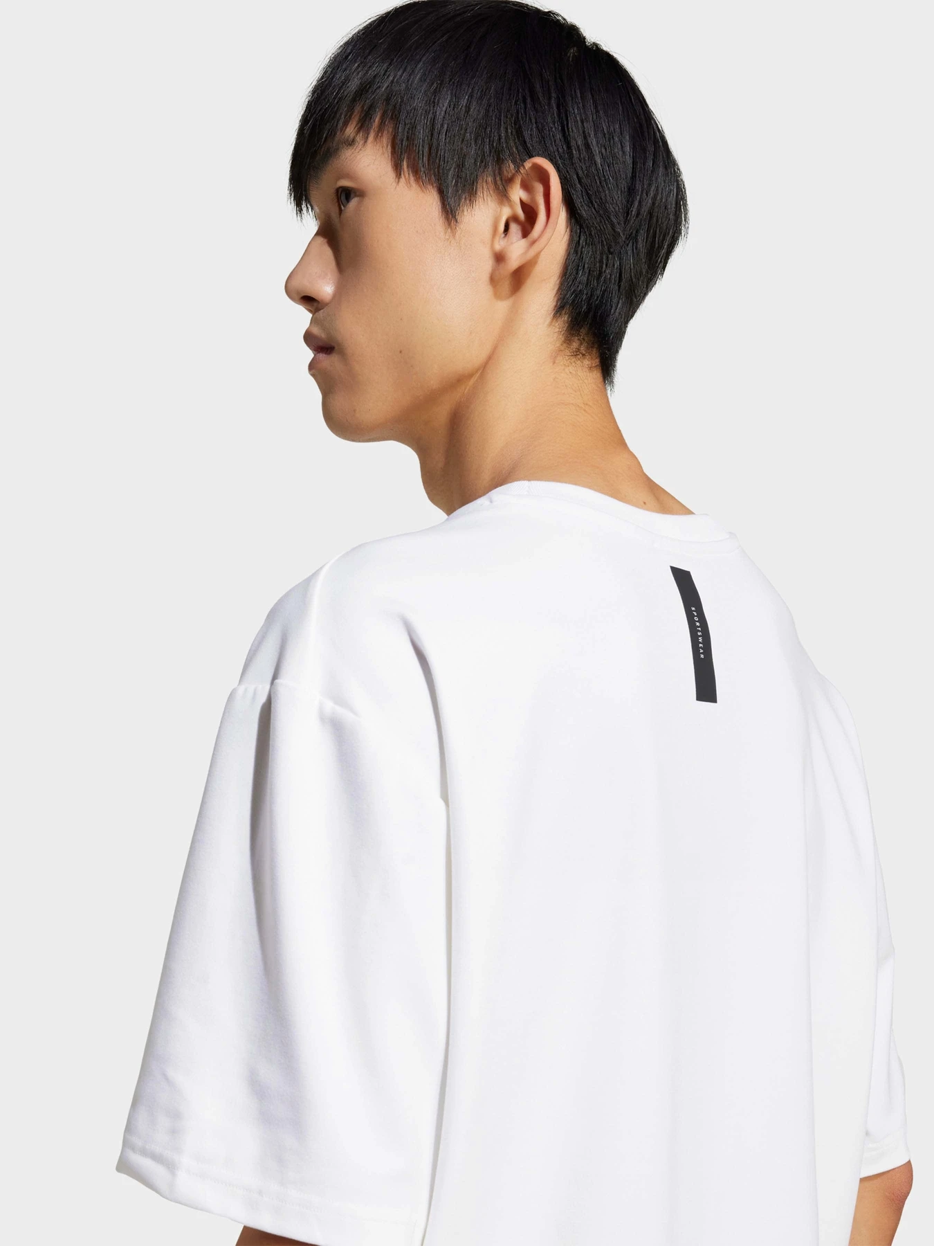 Футболки и поло Adidas Z.N.E. LOOSE-FIT SPORTSWEAR модель JC5482 Фото