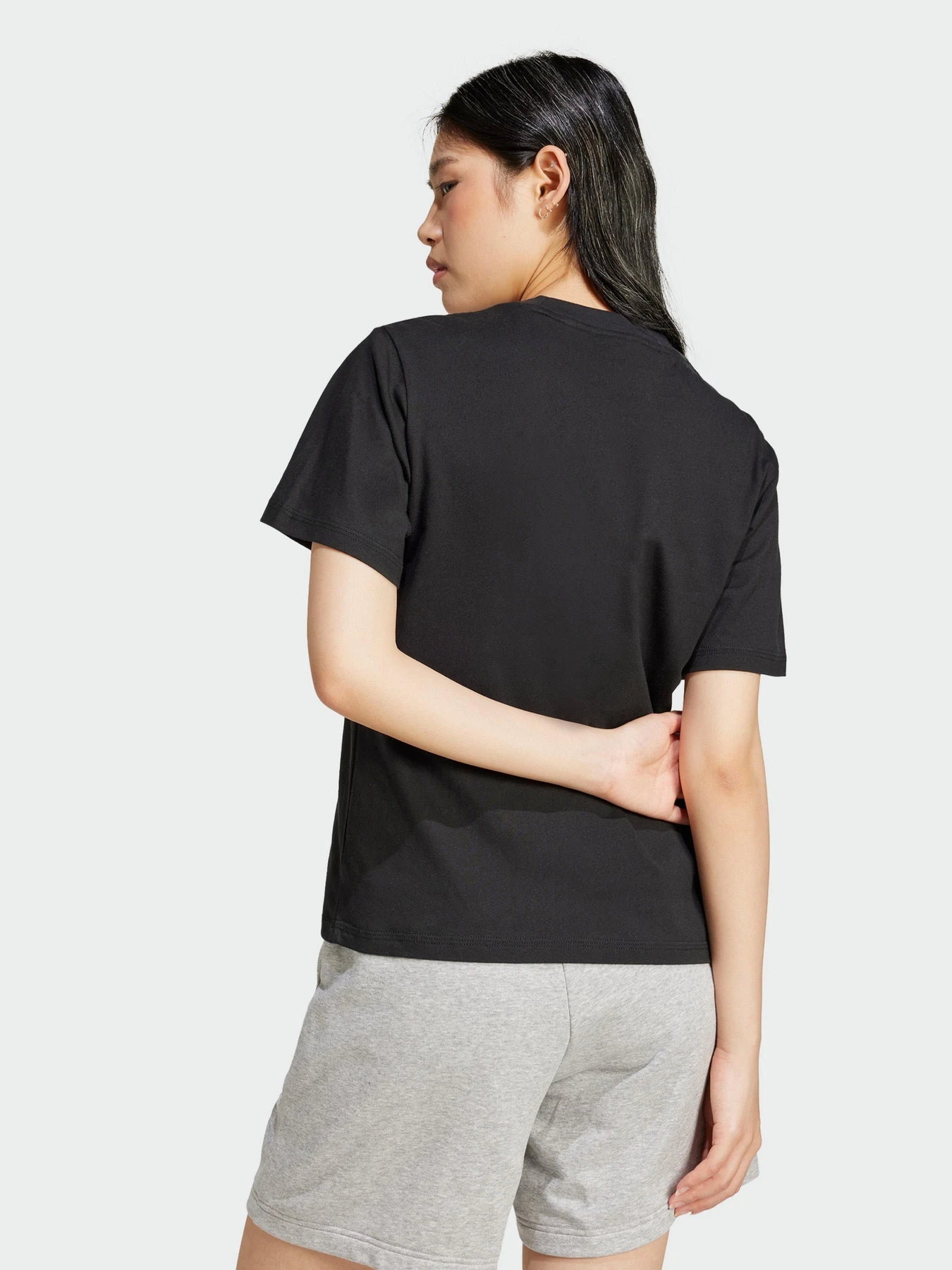 Футболки и поло Adidas ESSENTIALS SMALL LOGO COTTON S модель JC5943 Футболки и поло Adidas ESSENTIALS SMALL LOGO COTTON S модель JC5943 Фото