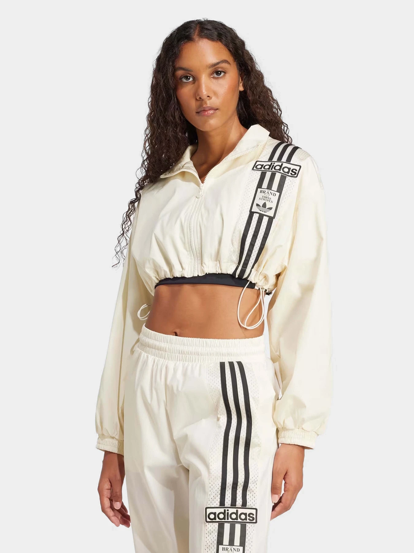 Худи и свитшоты Adidas ORIGINALS WOVEN TRACK модель JD0096 Худи и свитшоты Adidas ORIGINALS WOVEN TRACK модель JD0096 Фото