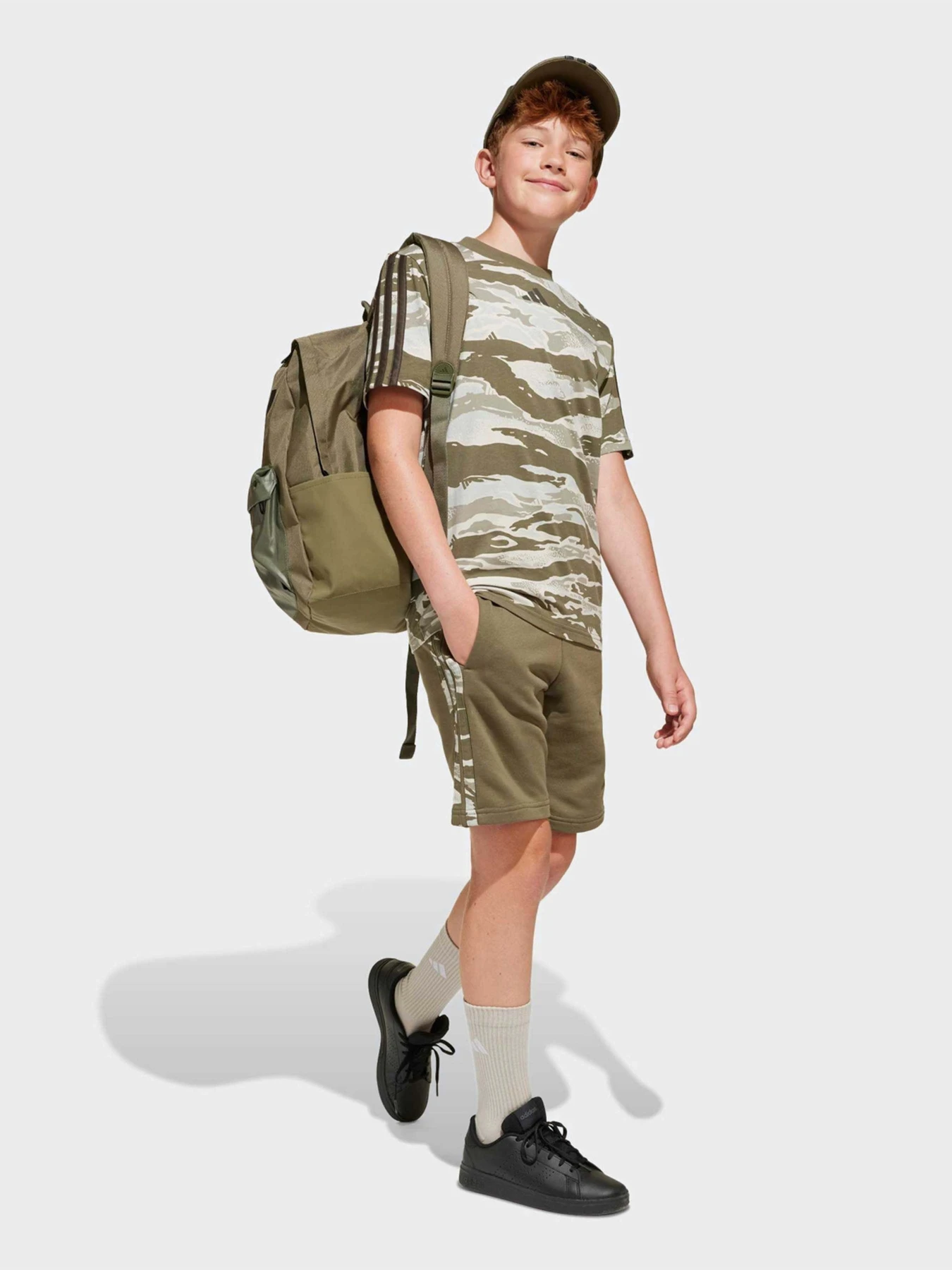 Рюкзаки Adidas CLASSIC BACK-TO-SCHOOL 3-STRIP модель IS7042 Рюкзаки Adidas CLASSIC BACK-TO-SCHOOL 3-STRIP модель IS7042 Фото