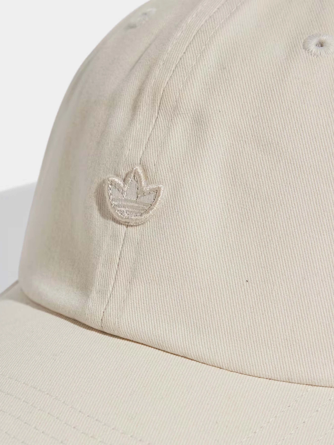 Шапки и кепки Adidas ESSENTIALS DAD модель JN7136 Шапки и кепки Adidas ESSENTIALS DAD модель JN7136 Фото