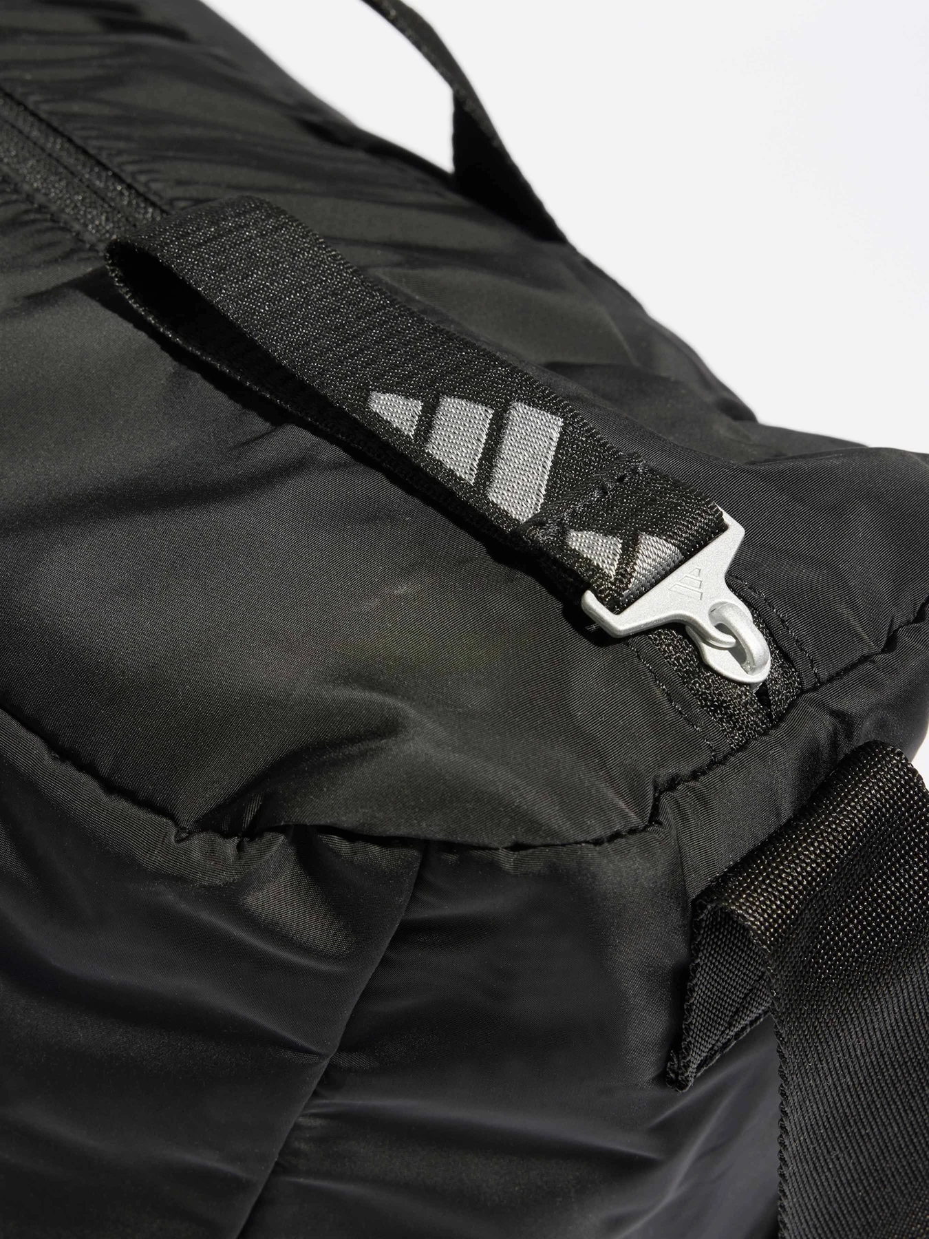 Сумки Adidas PERFORMANCE BAG модель JE3223 Сумки Adidas PERFORMANCE BAG модель JE3223 Фото