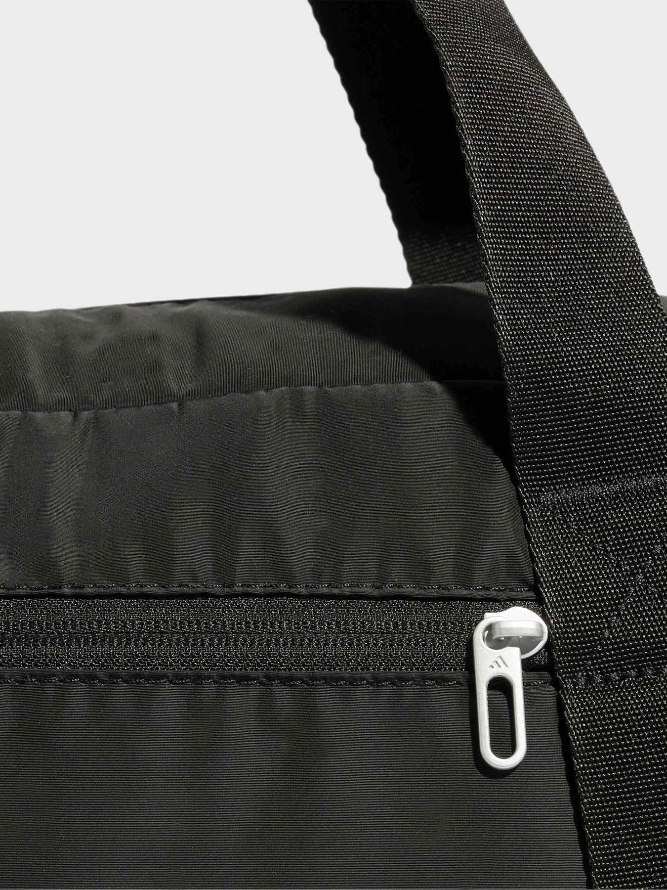 Сумки Adidas PERFORMANCE BAG модель JE3223 Сумки Adidas PERFORMANCE BAG модель JE3223 Фото