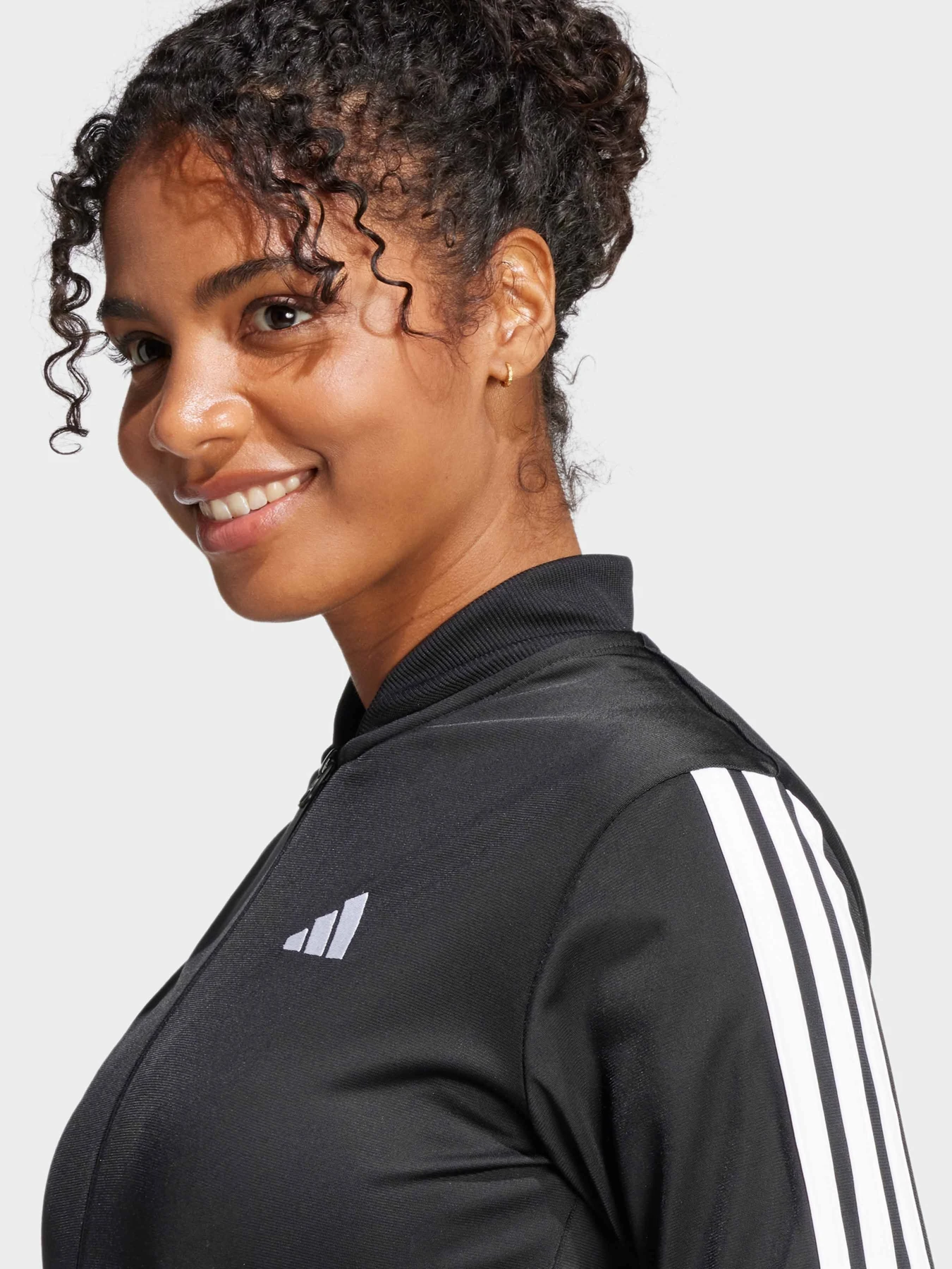 Костюмы Adidas ESSENTIALS 3-STRIPES модель JD5434 Костюмы Adidas ESSENTIALS 3-STRIPES модель JD5434 Фото