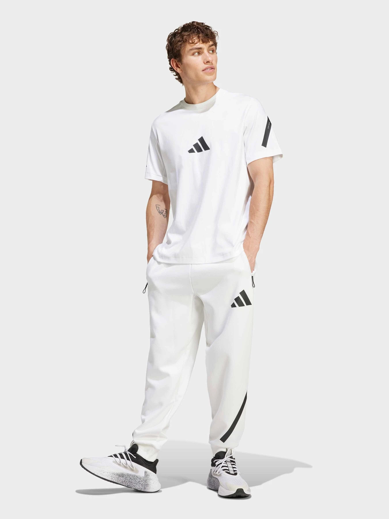 Футболки і поло Adidas Z.N.E. SPORTSWEAR модель JE3078 Фото