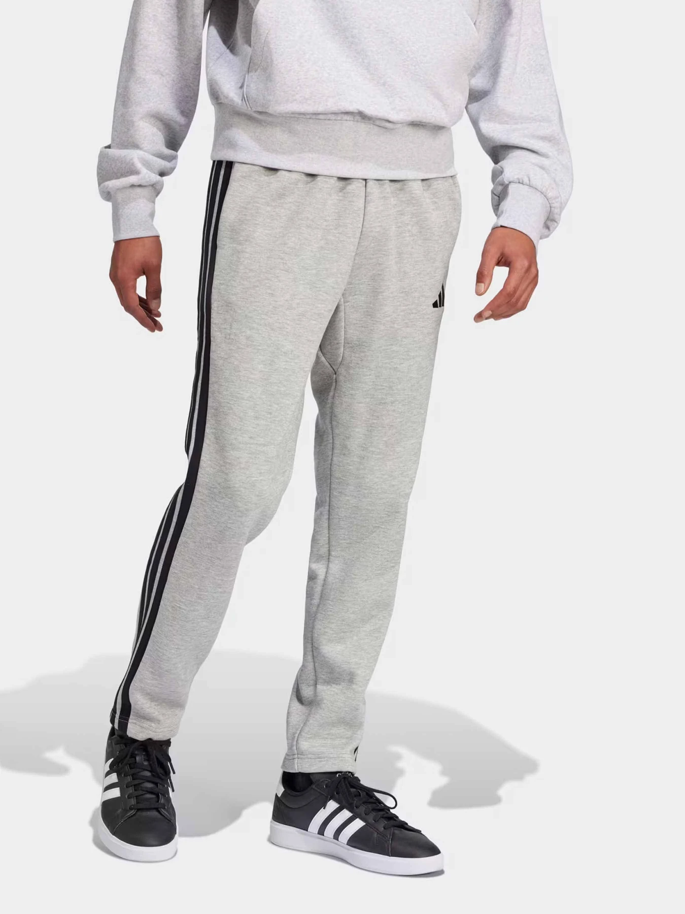 Брюки Adidas ESSENTIALS 3-STRIPES модель JE6335 Брюки Adidas ESSENTIALS 3-STRIPES модель JE6335 Фото