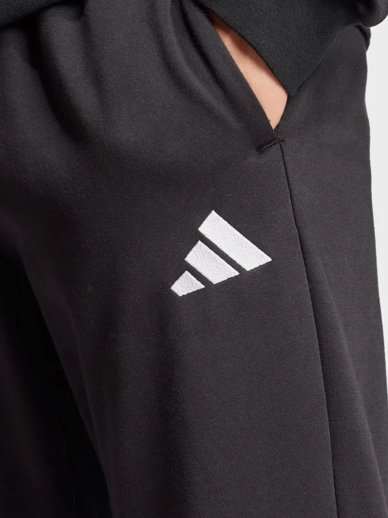 Костюми Adidas SPORTSWEAR BASIC 3-STRIPES модель JI8878 Костюми Adidas SPORTSWEAR BASIC 3-STRIPES модель JI8878 Фото