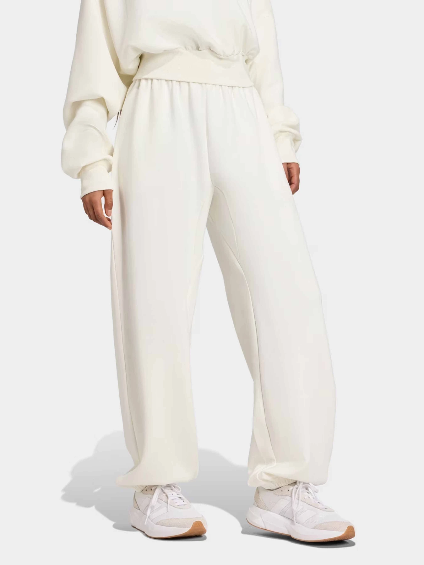 Брюки Adidas SOFT LUX LOOSE PANT модель JV9896 Брюки Adidas SOFT LUX LOOSE PANT модель JV9896 Фото