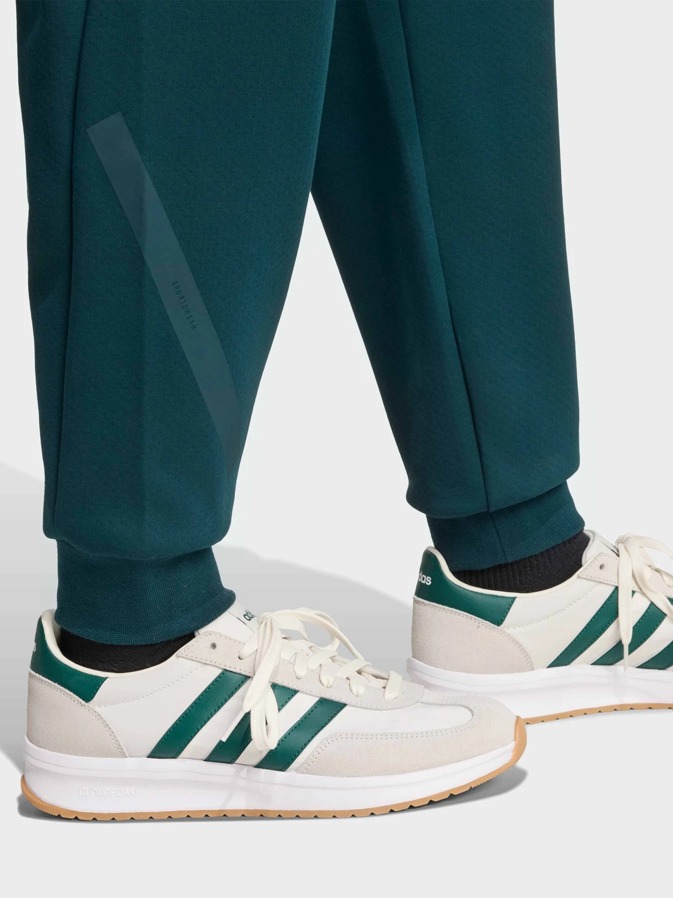 Брюки Adidas Z.N.E. SPORTSWEAR модель JW4724 Брюки Adidas Z.N.E. SPORTSWEAR модель JW4724 Фото