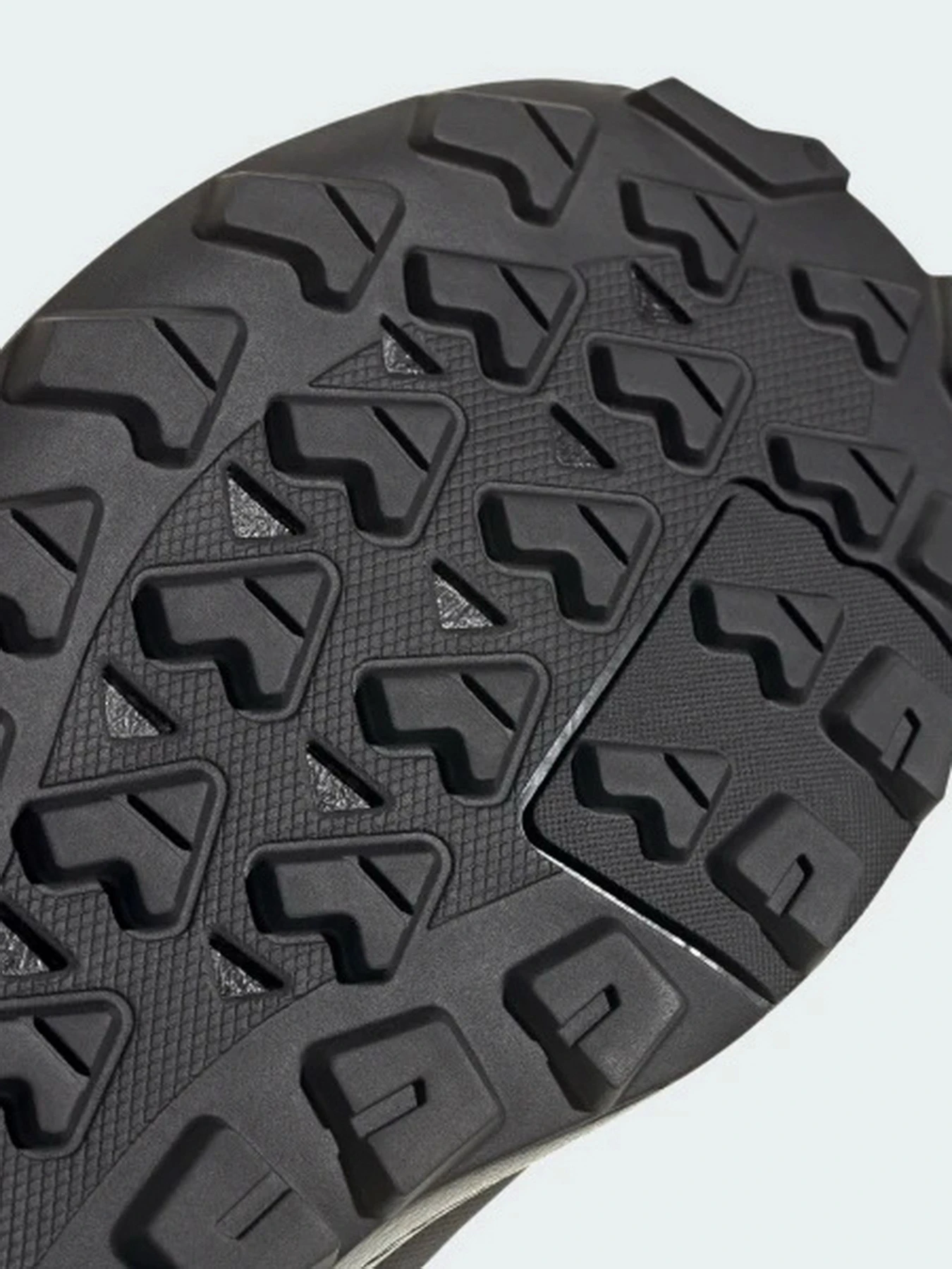 Черевики та чоботи Adidas модель IE1473 Фото