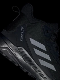 Черевики та чоботи Adidas модель IE1473 Фото