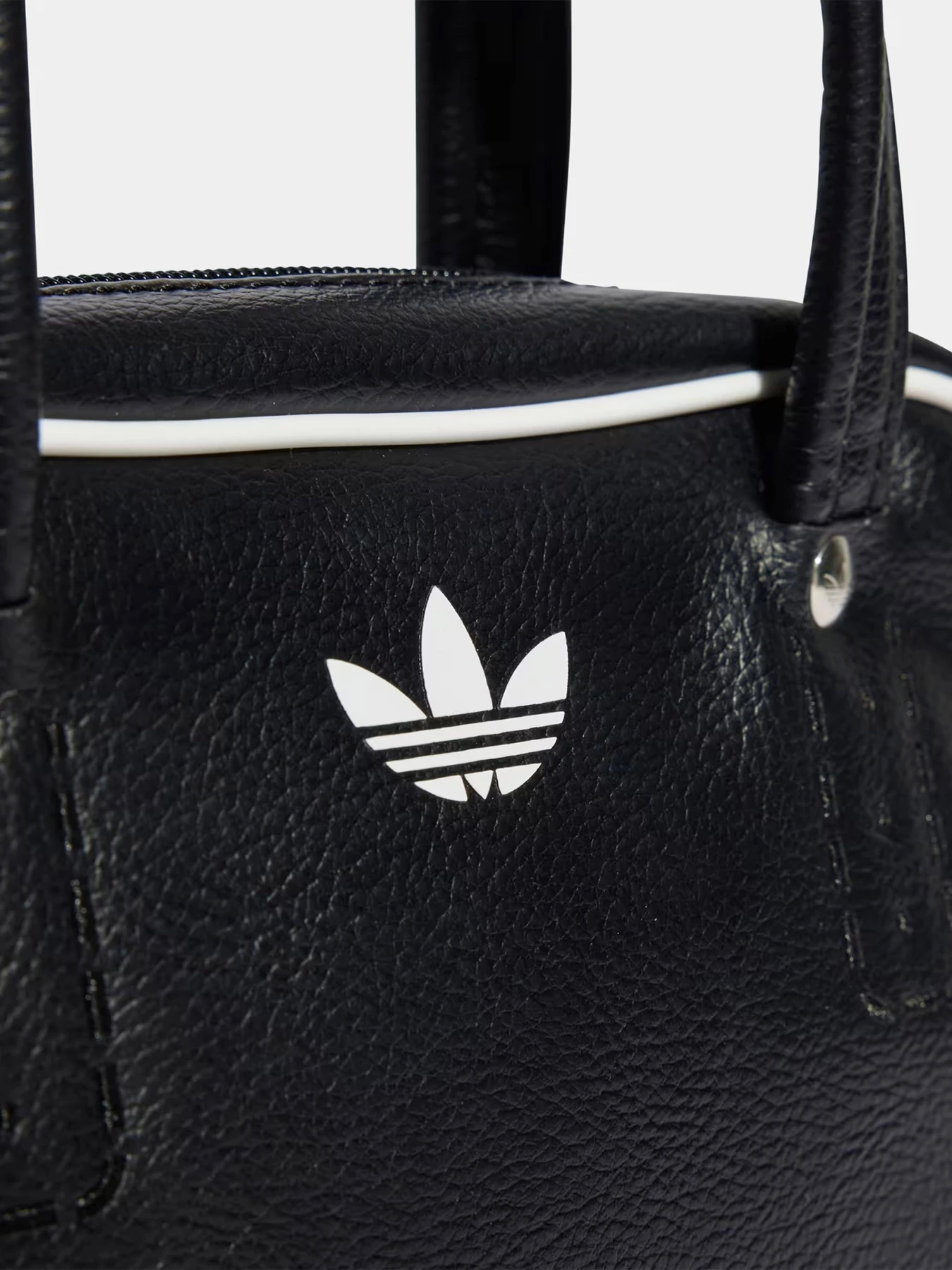 Сумки Adidas ADICOLOR XS модель JX7872 Сумки Adidas ADICOLOR XS модель JX7872 Фото