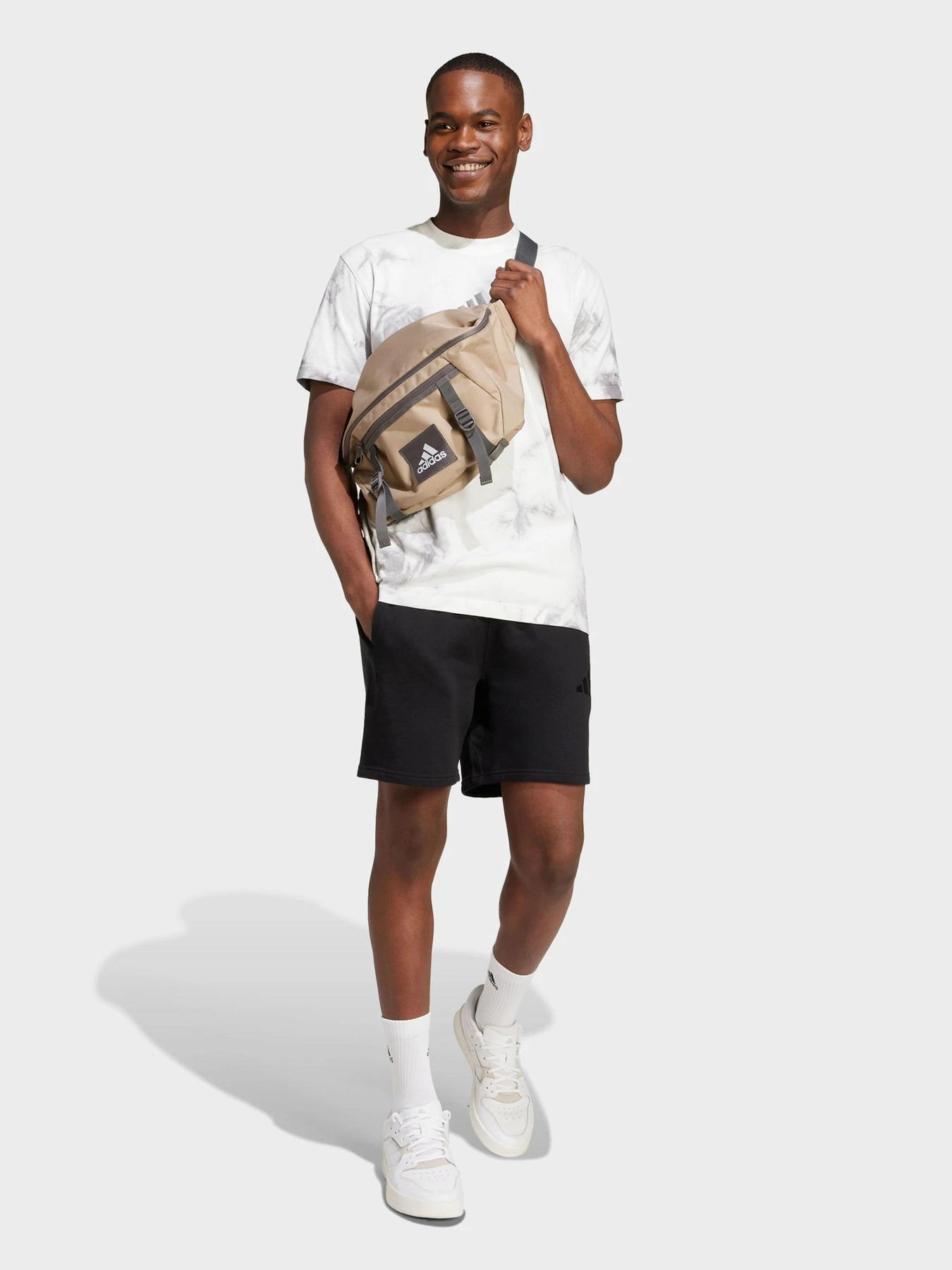 Шорты Adidas ALL SZN FRENCH TERRY модель IX1247 Шорты Adidas ALL SZN FRENCH TERRY модель IX1247 Фото