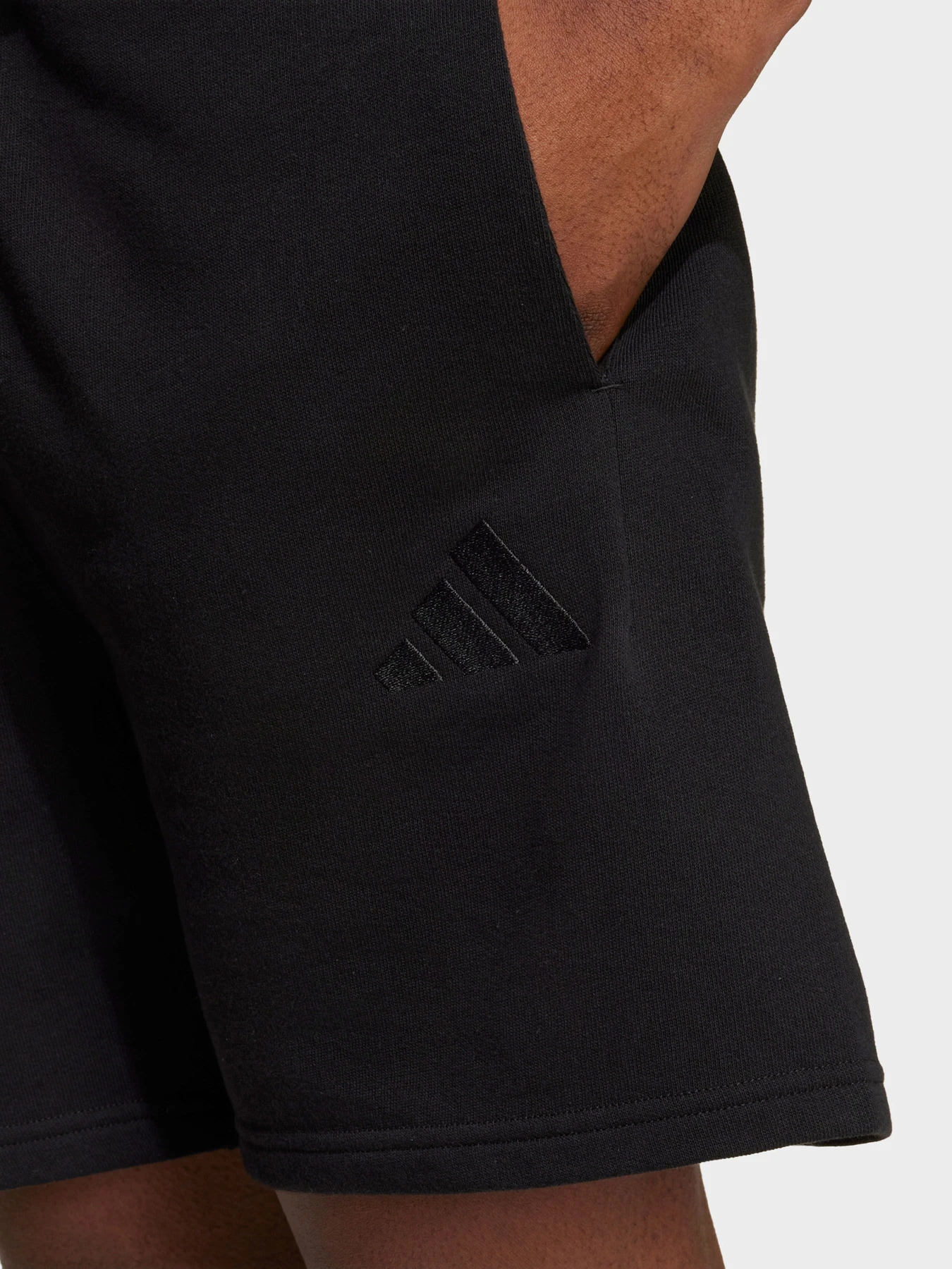 Шорты Adidas ALL SZN FRENCH TERRY модель IX1247 Шорты Adidas ALL SZN FRENCH TERRY модель IX1247 Фото
